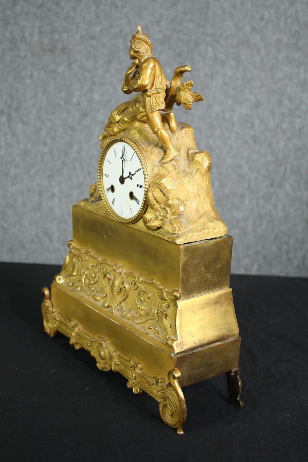 A 19th century French gilt metal mantel clock and a late 19th century ebonised and ormolu mounted - Image 15 of 18