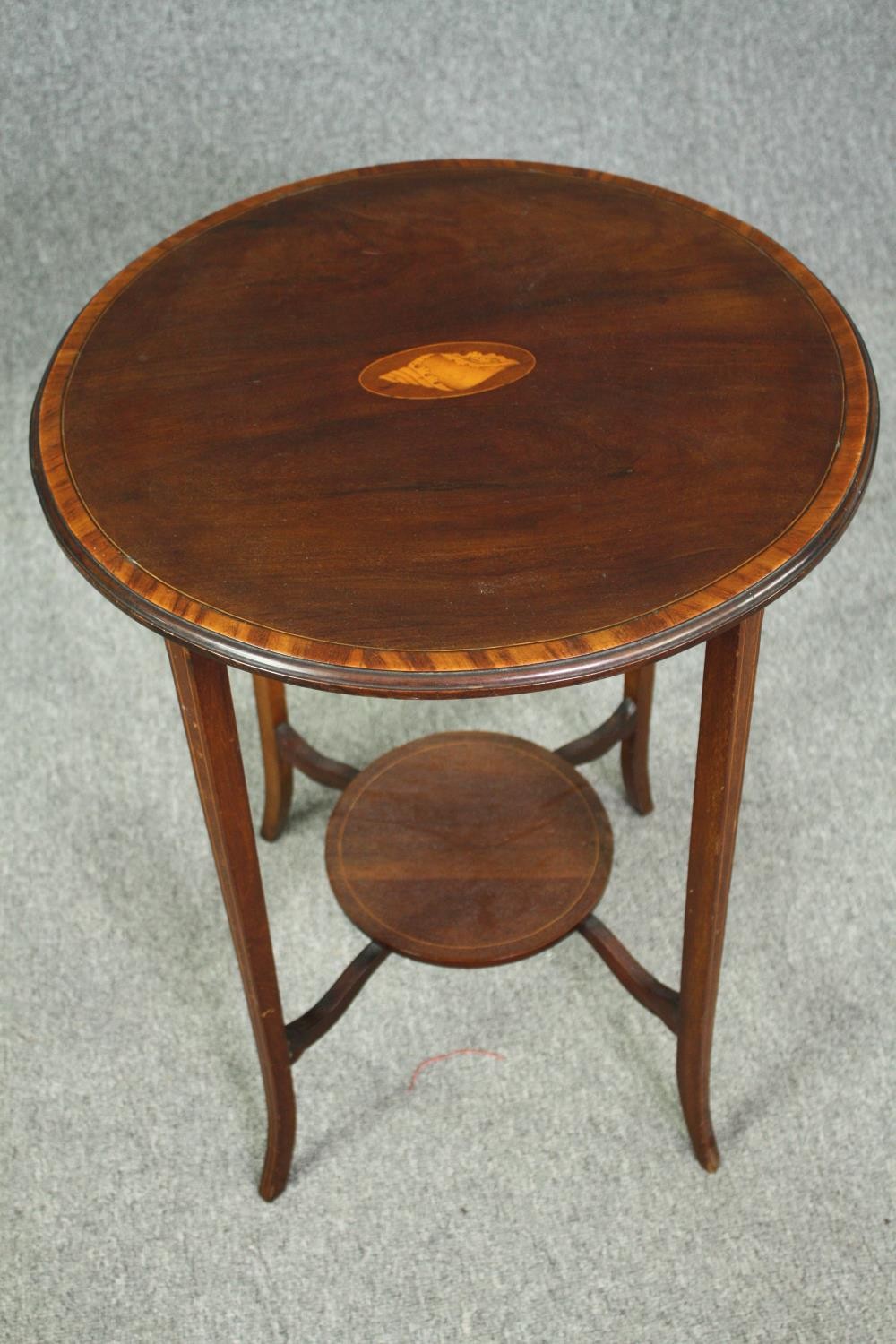 Occasional table, Edwardian mahogany with central satinwood conch shell inlay. H.71 D.53cm. - Image 3 of 5