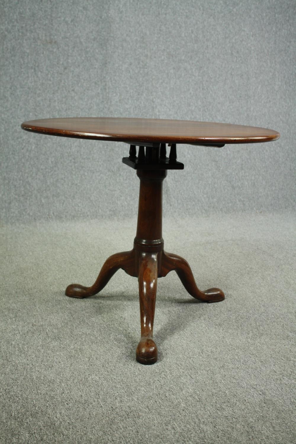 Occasional table, Georgian mahogany with tilt top birdcage action. H.72 Dia.89cm. - Image 3 of 6