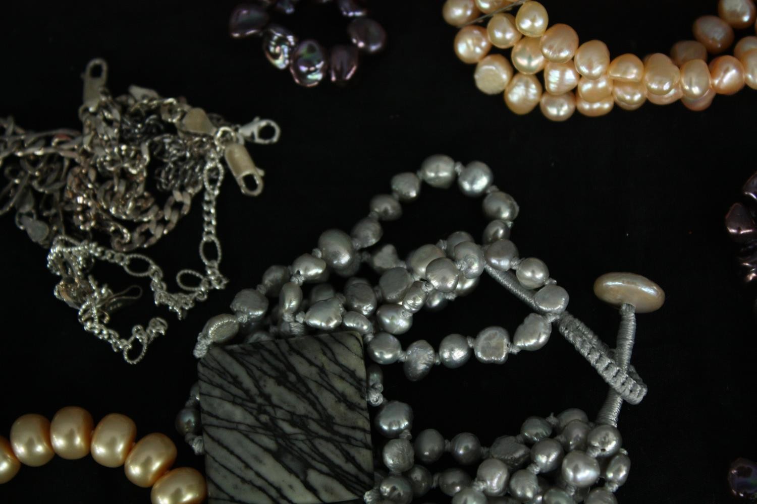 A collection of gemstone and cultured pearl necklaces and bracelets. L.60cm. (largest) - Image 5 of 9