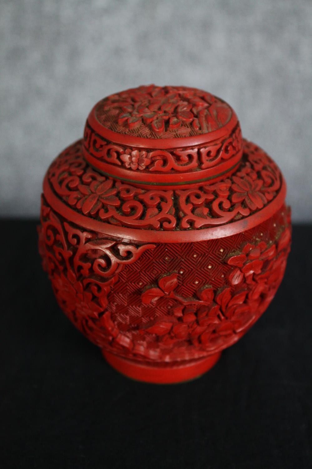 A Japanese hand painted flower plate along with a Persian lacquered box, a hand painted insect egg - Image 11 of 15