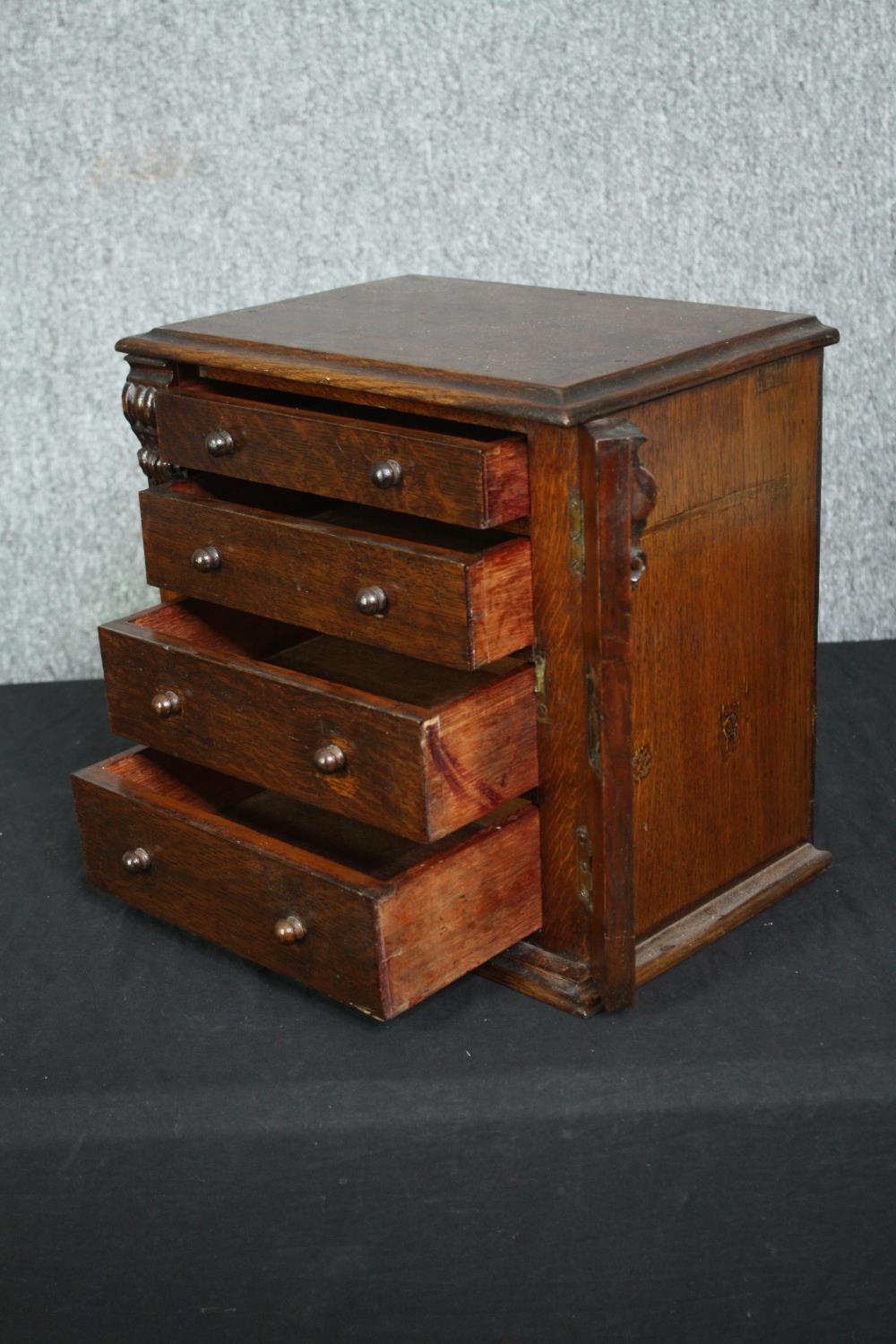 A Victorian oak miniature table top chest with carved locking stile. H.31 W.34 D.22cm. - Image 4 of 6