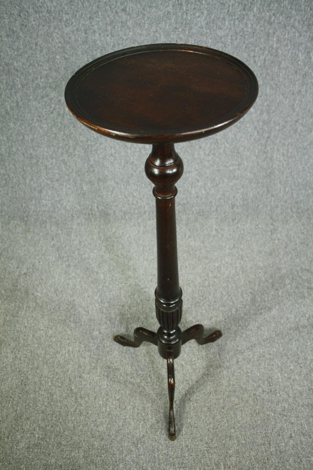 Torchere plant stand, Georgian style mahogany. H.102cm. - Image 2 of 4