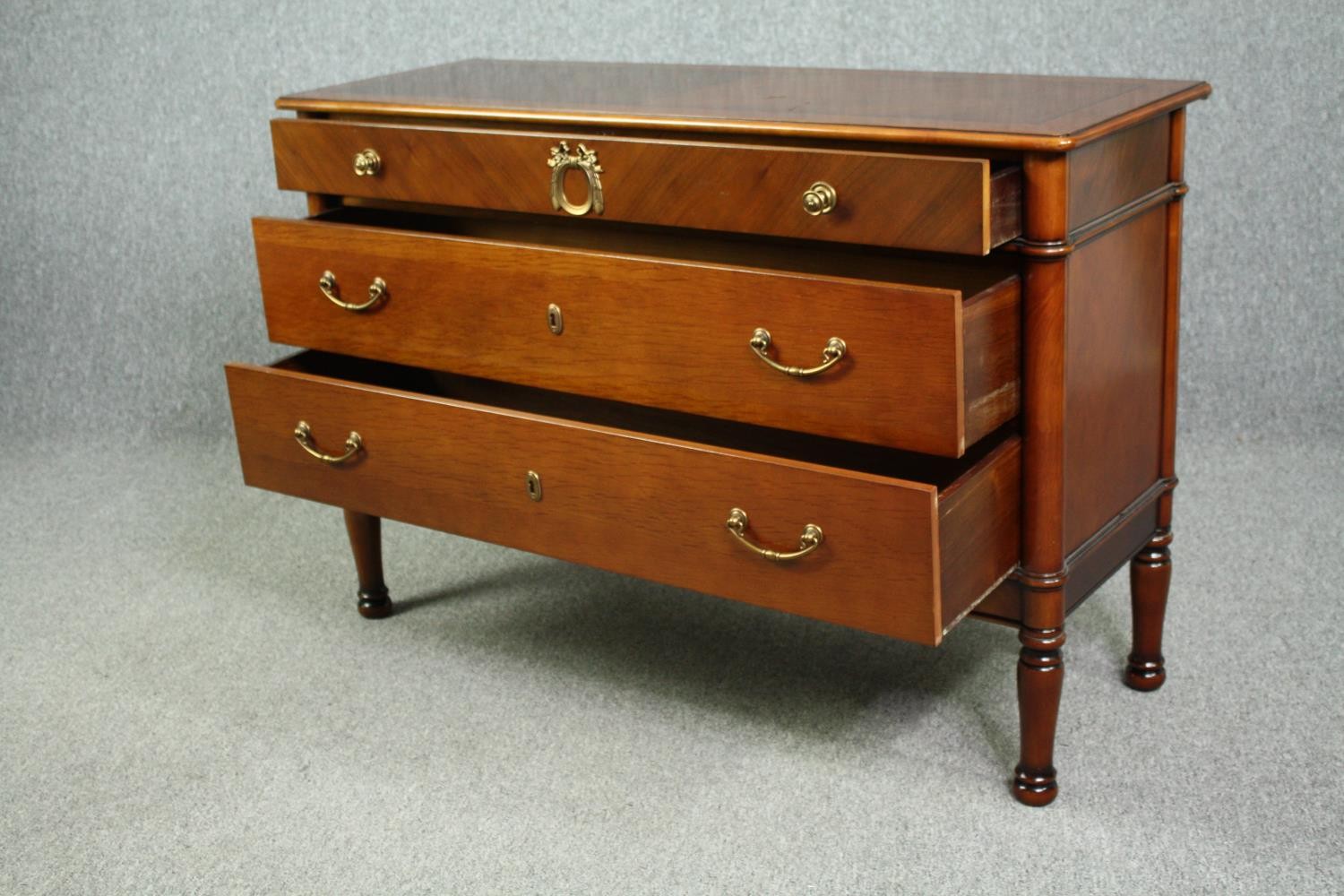 Chest of drawers, contemporary Empire style cherrywood. H.80 W.119 D.42cm. - Image 4 of 8
