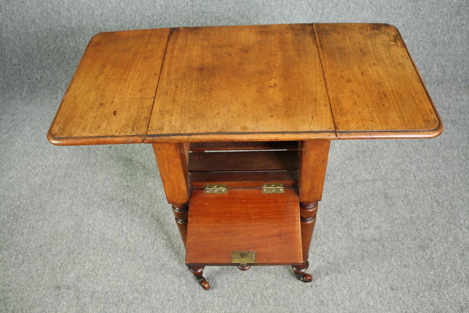 Pembroke work table, 19th century mahogany. H.72 W.83 (ext) D.42cm. - Image 6 of 7