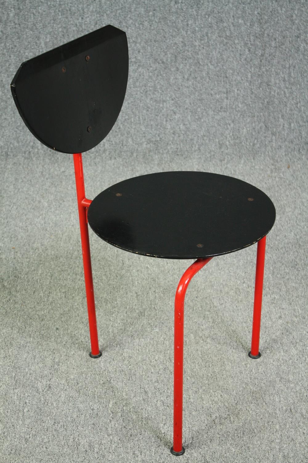 A 1980's vintage Carlo Forcolini "Alien" chair, coated steel and laminated ply. H.76cm. - Image 2 of 6