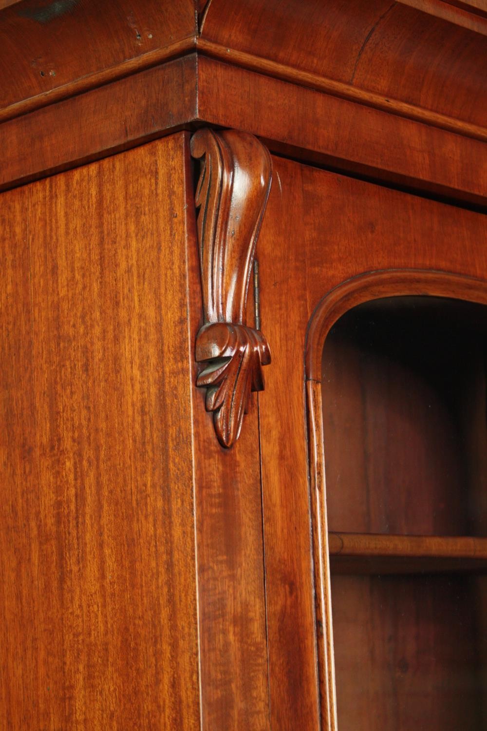 Library bookcase, 19th century mahogany, in two sections. H.211 W.120 D.45cm. - Image 7 of 8