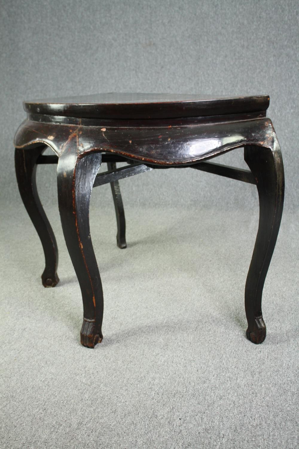 A substantial Chinese lacquered hardwood console table, possibly 19th century. H.84 W.120 D.59cm. - Image 4 of 13
