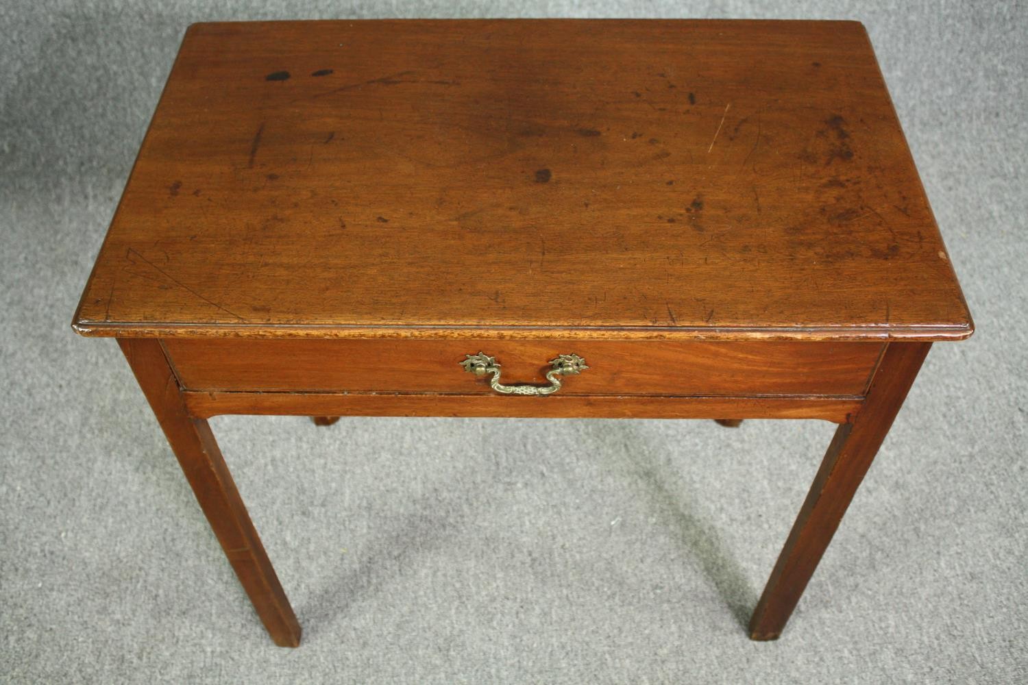 Side table, Georgian mahogany. H.71 W.72 D.42cm. - Bild 5 aus 6