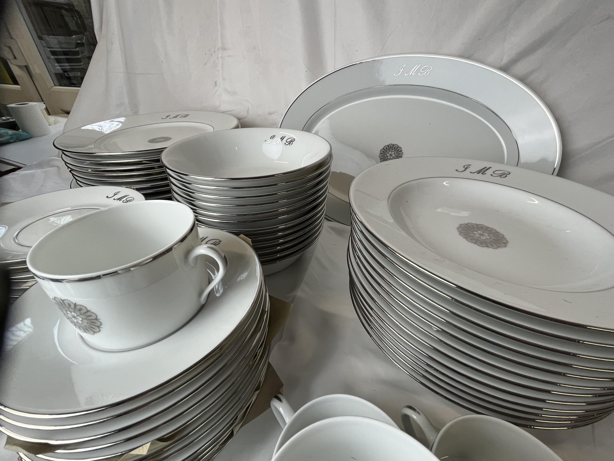An extensive Limoges dinner service for twelve, a total of 84 pieces in new or nearly new condition, - Image 6 of 9