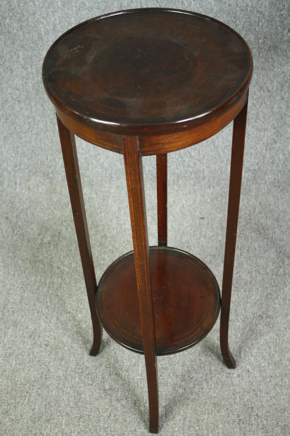 An Edwardian mahogany torchere along with a contemporary similar. H.95cm. (each). - Image 5 of 6