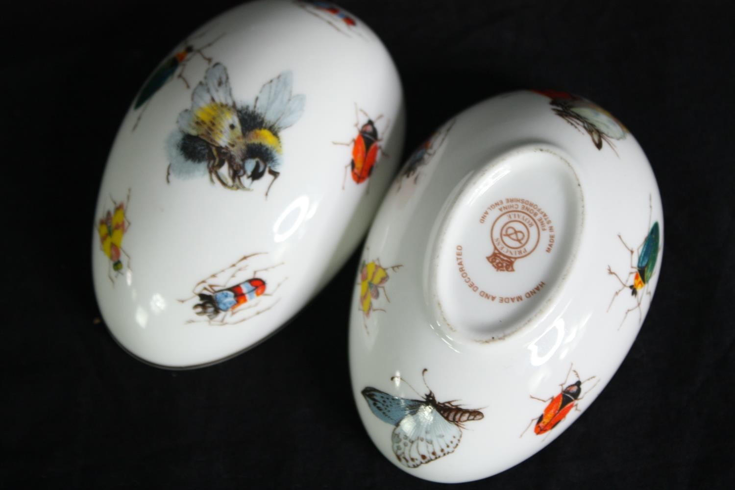 A Japanese hand painted flower plate along with a Persian lacquered box, a hand painted insect egg - Image 6 of 15