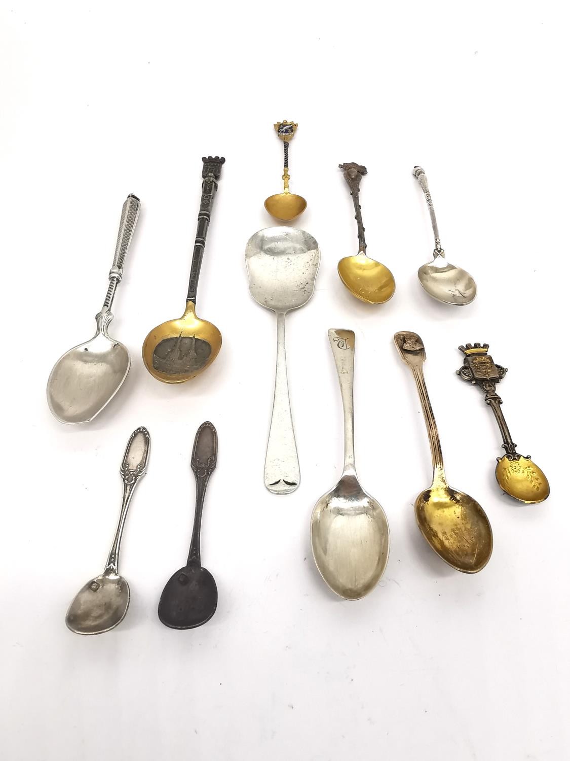 A collection of eleven 19th century silver, white metal and silver plated souvenir spoons of various - Image 2 of 8