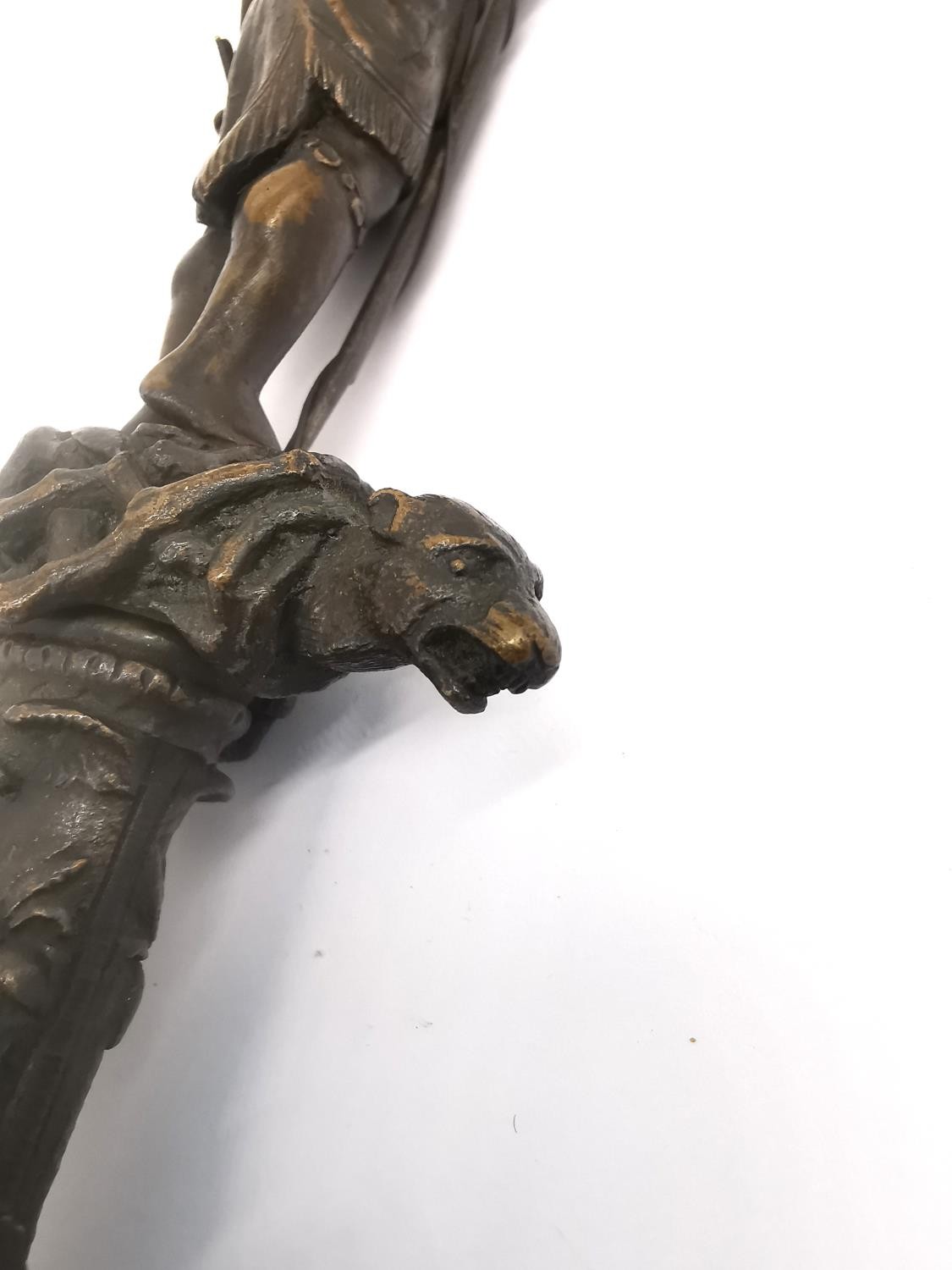 A 19th century French colonial bronze handled dagger with relief design bronze scabbard. The - Bild 13 aus 13