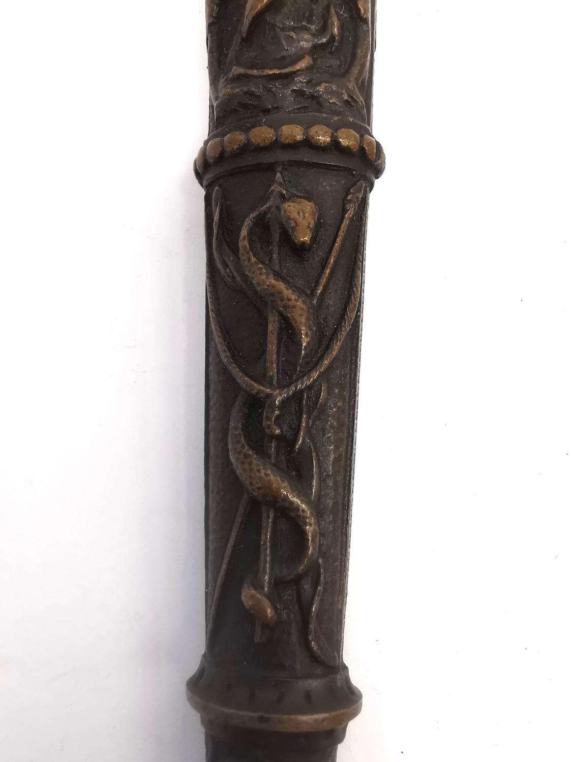 A 19th century French colonial bronze handled dagger with relief design bronze scabbard. The - Bild 11 aus 13