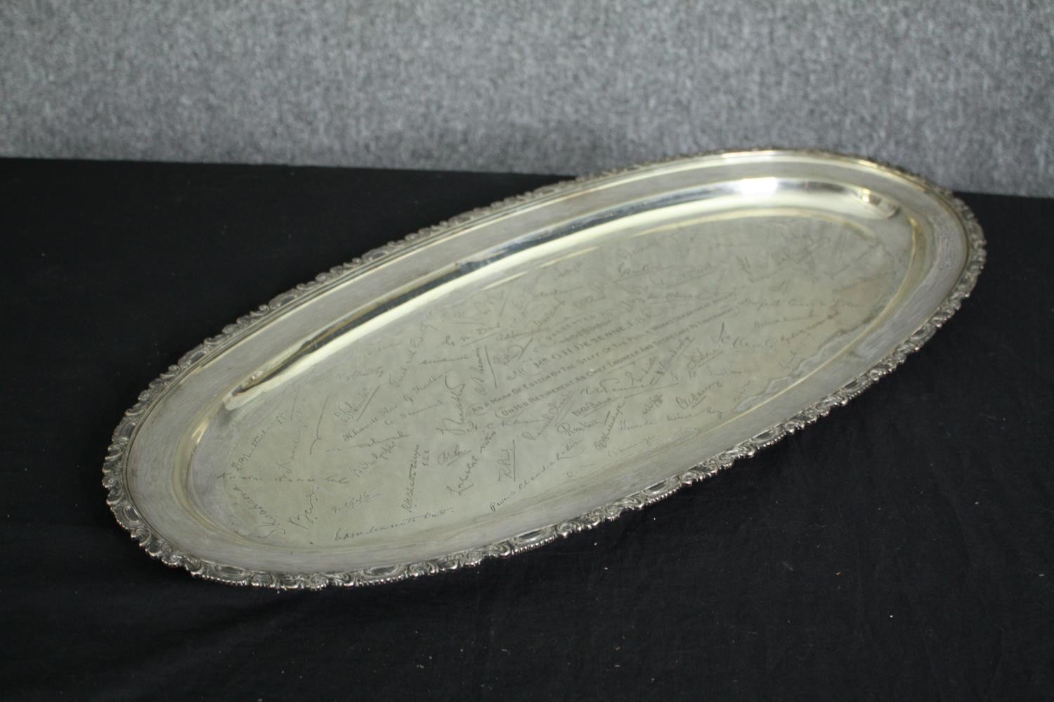 A large 19th century Russian Buntzelb 800 silver oval platter with scalloped edge, signed all over - Image 3 of 8