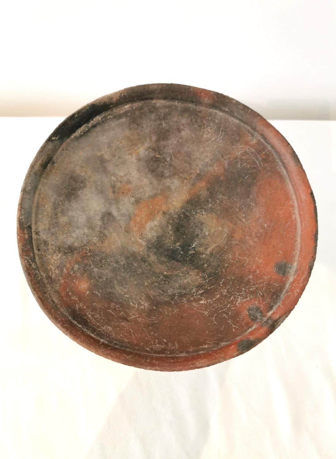 A Pre-Colombian terracotta pedestal dish, with carved and grooved decoration at rim. ( base and - Image 6 of 8