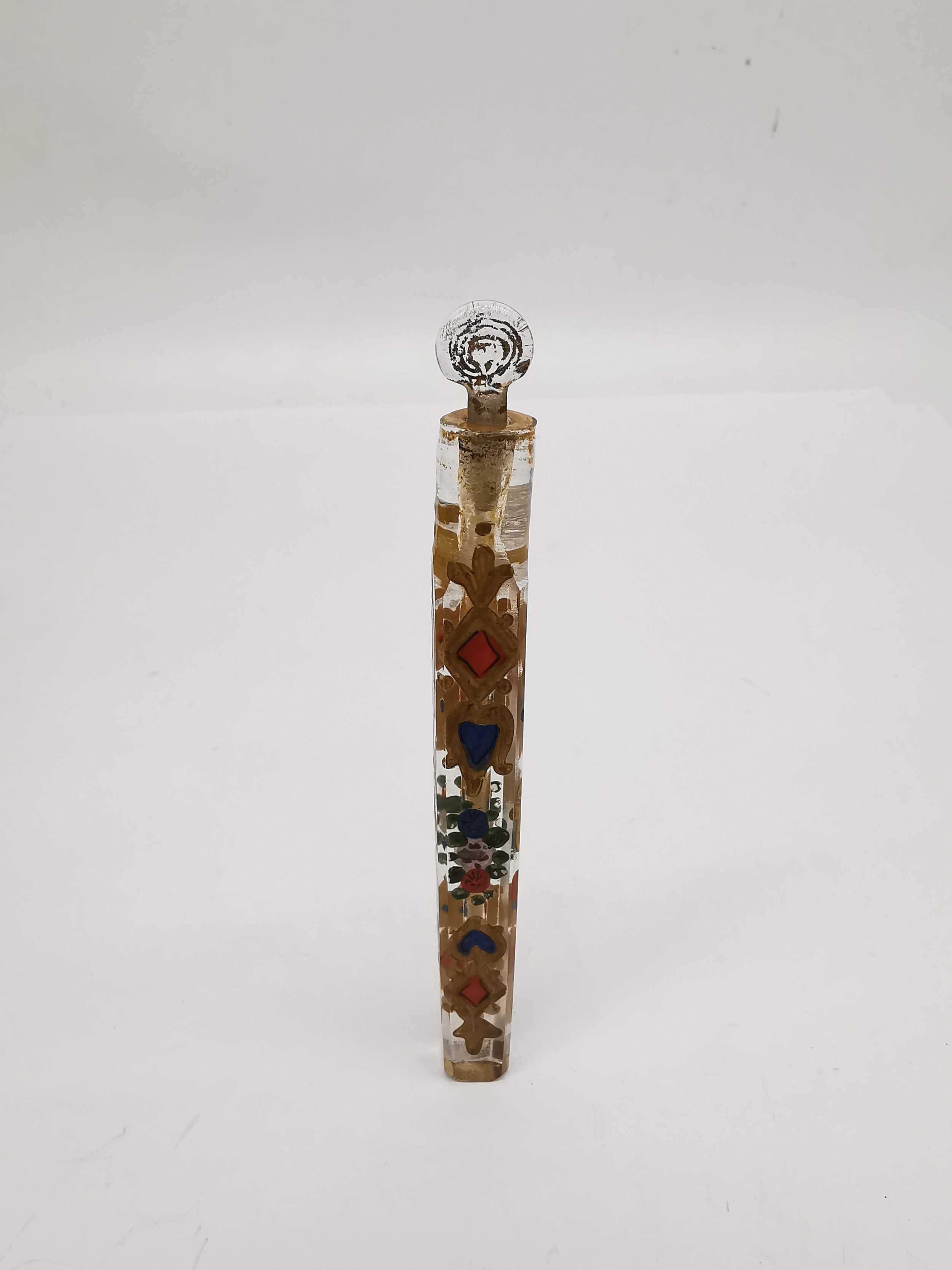 A George III Oxford teardrop lavender glass scent bottle, cross cut with gilded and coloured - Image 2 of 5