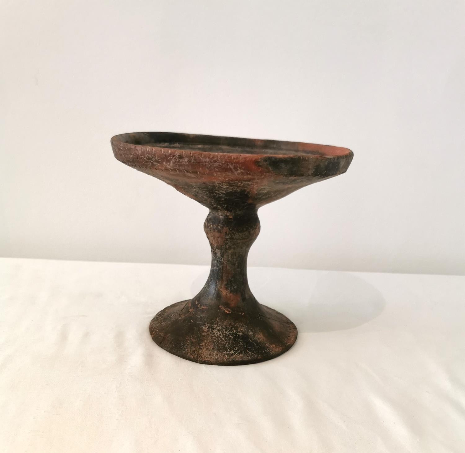 A Pre-Colombian terracotta pedestal dish, with carved and grooved decoration at rim. ( base and - Image 4 of 8