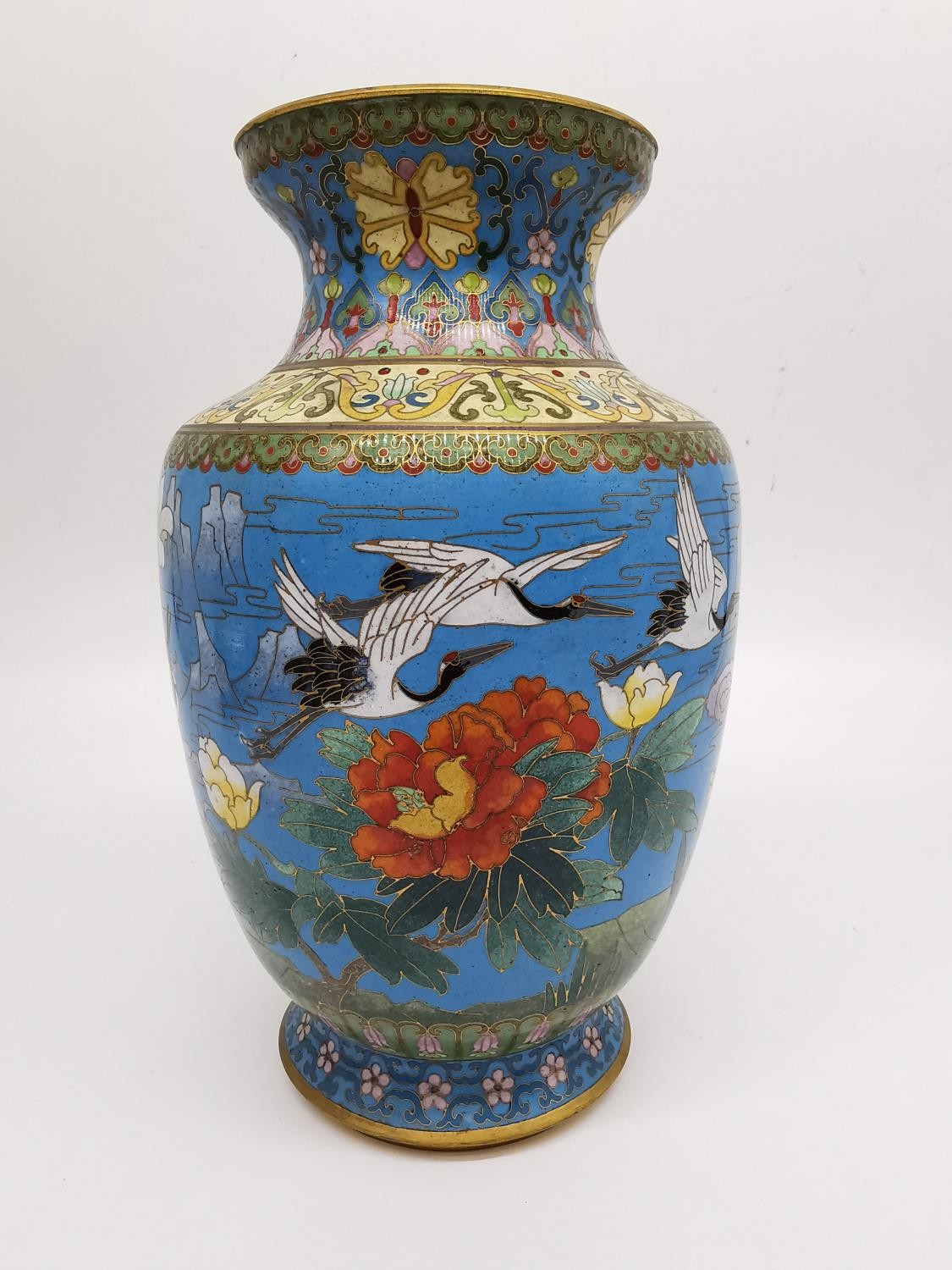An early 20th century Chinese cloisonné enamel gilt bronze vase with crane, peony and cherry blossom - Image 3 of 9