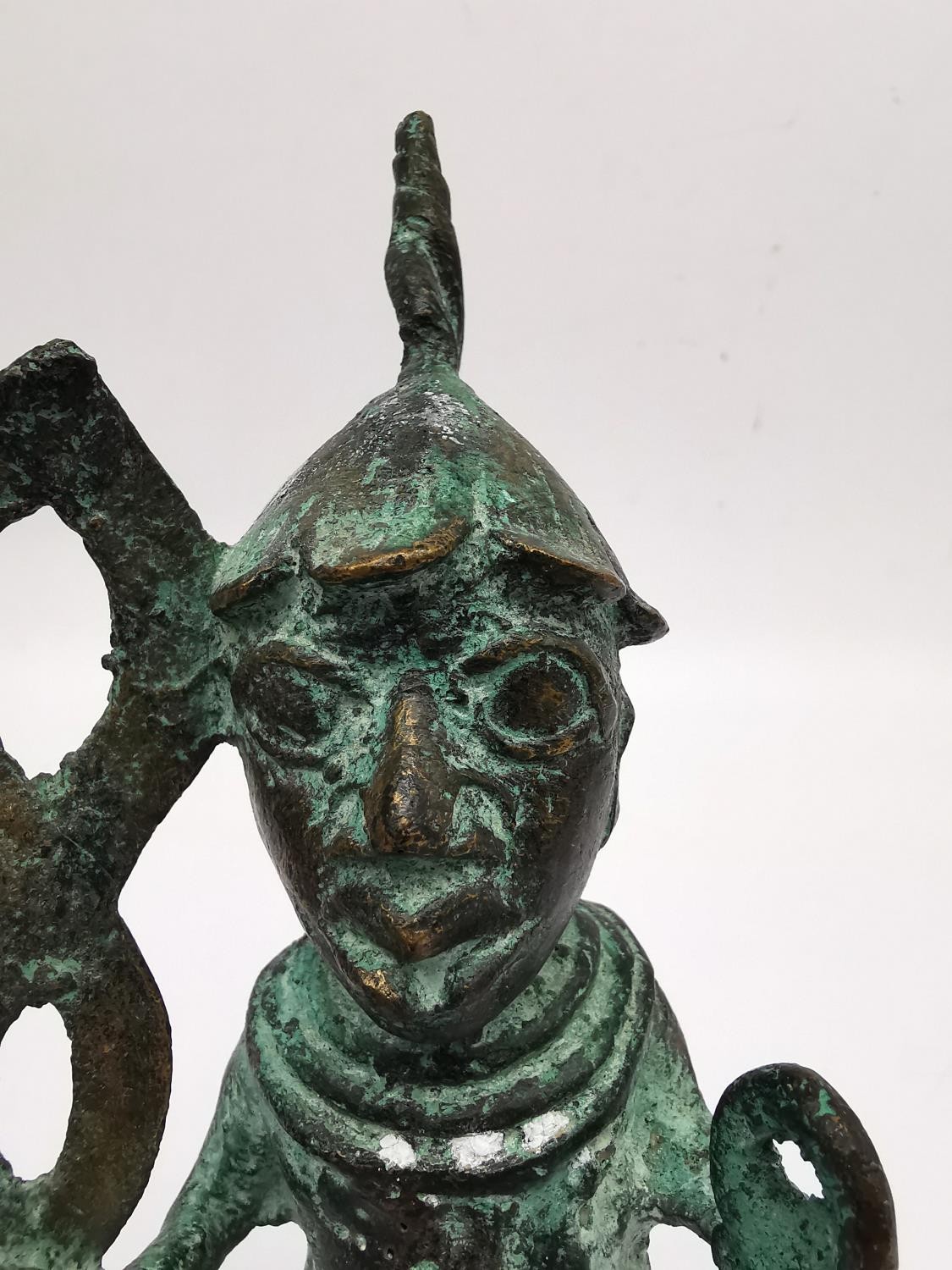 A Nigerian bronze statue of A Benin dignitary. H.12cm. - Image 6 of 6