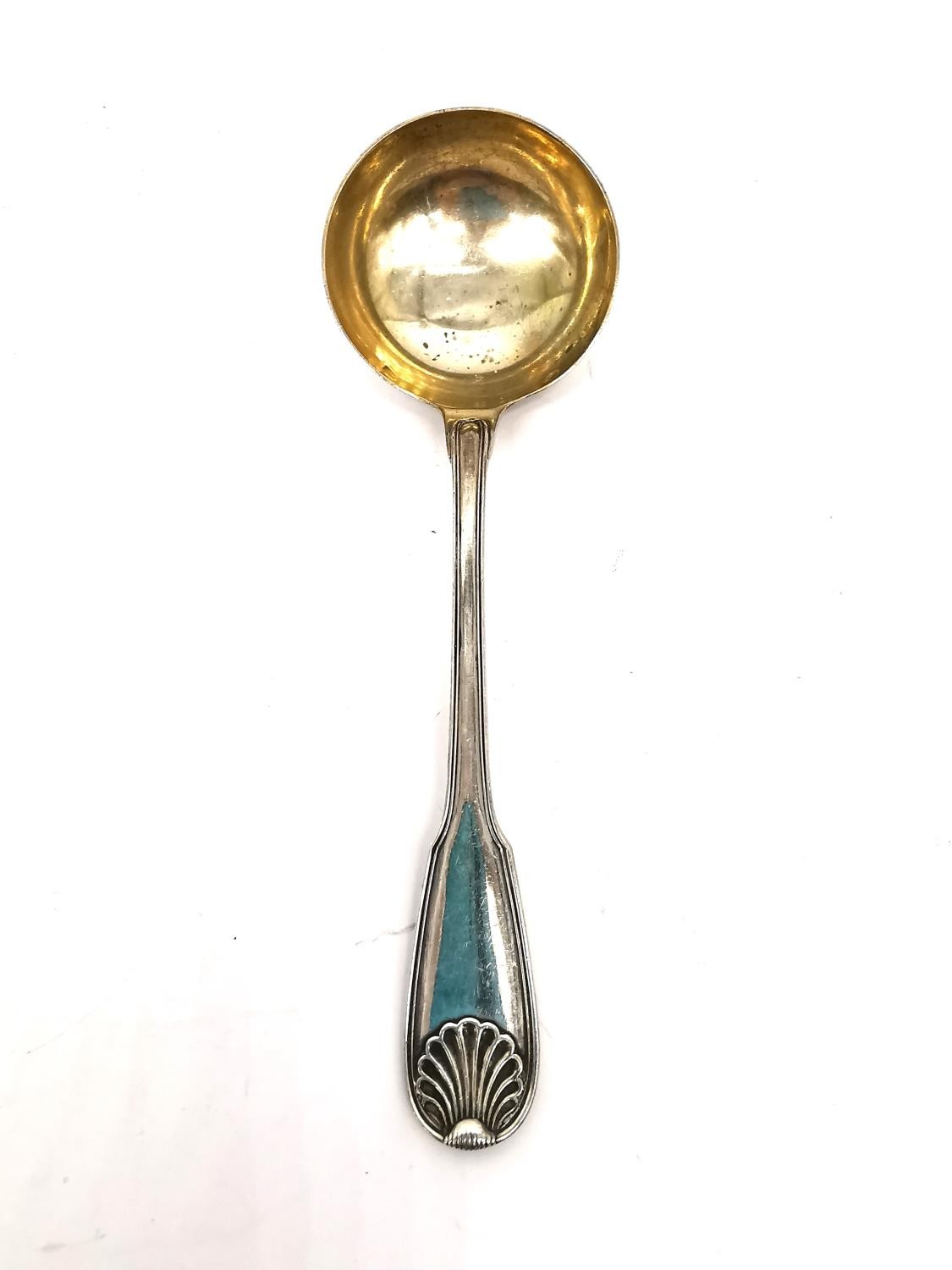 A collection of silver and silver plate, to include a silver punch ladle, a shell design caddy - Image 3 of 16