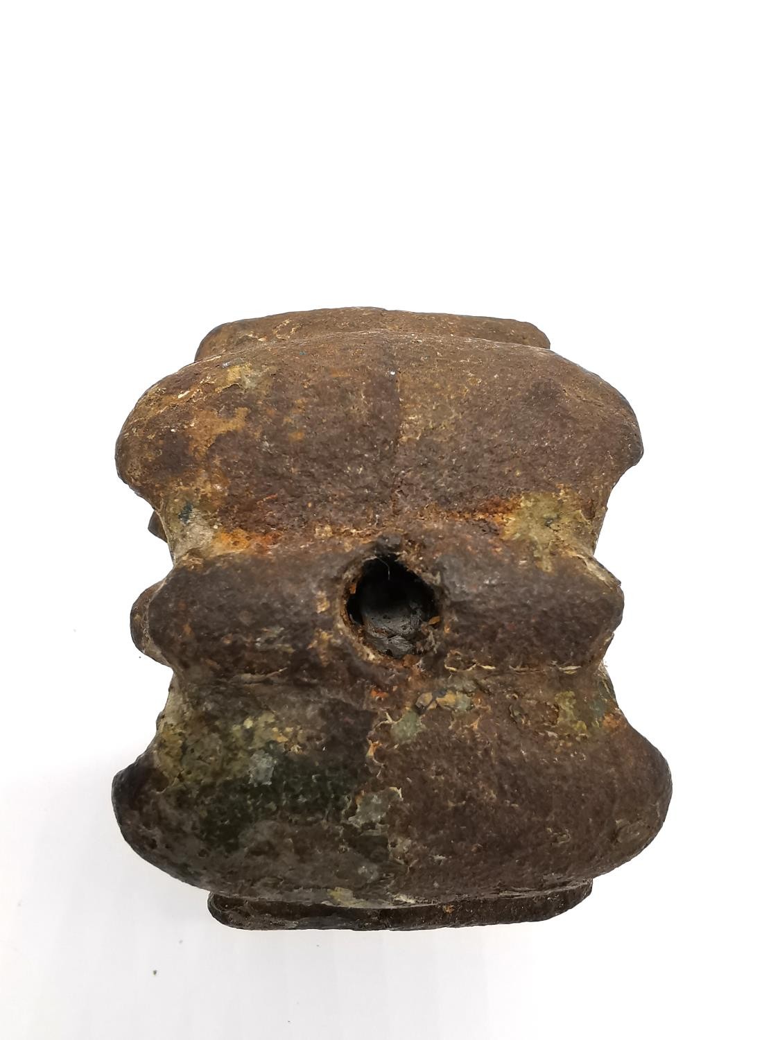 A 19th century heavy wrought iron Tudor rose weight, possibly for a clock pendulum or pivot head, - Image 9 of 12