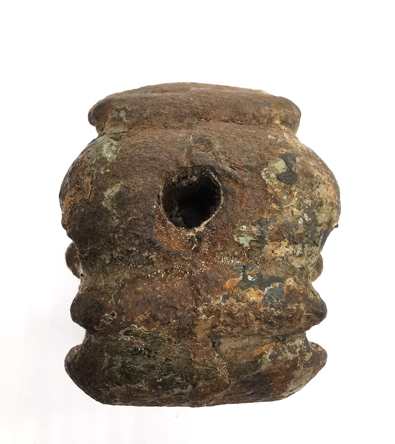 A 19th century heavy wrought iron Tudor rose weight, possibly for a clock pendulum or pivot head, - Image 8 of 12