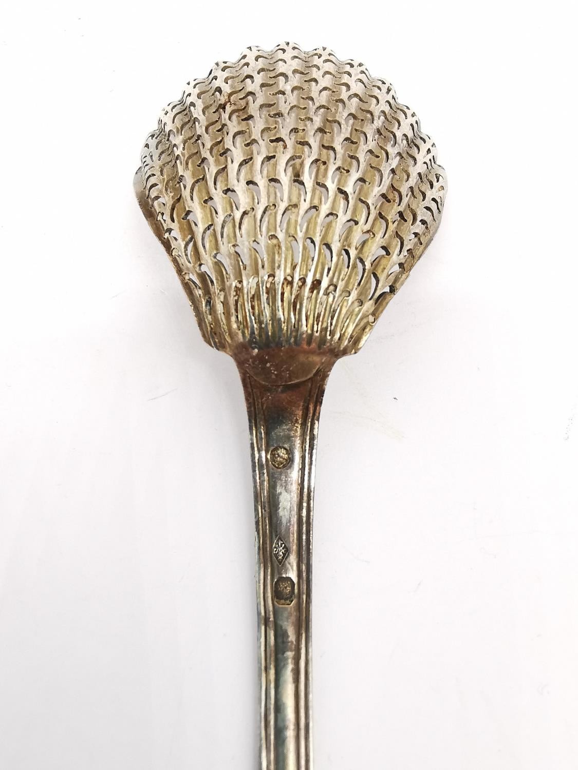 A collection of silver and silver plate, to include a silver punch ladle, a shell design caddy - Image 6 of 16
