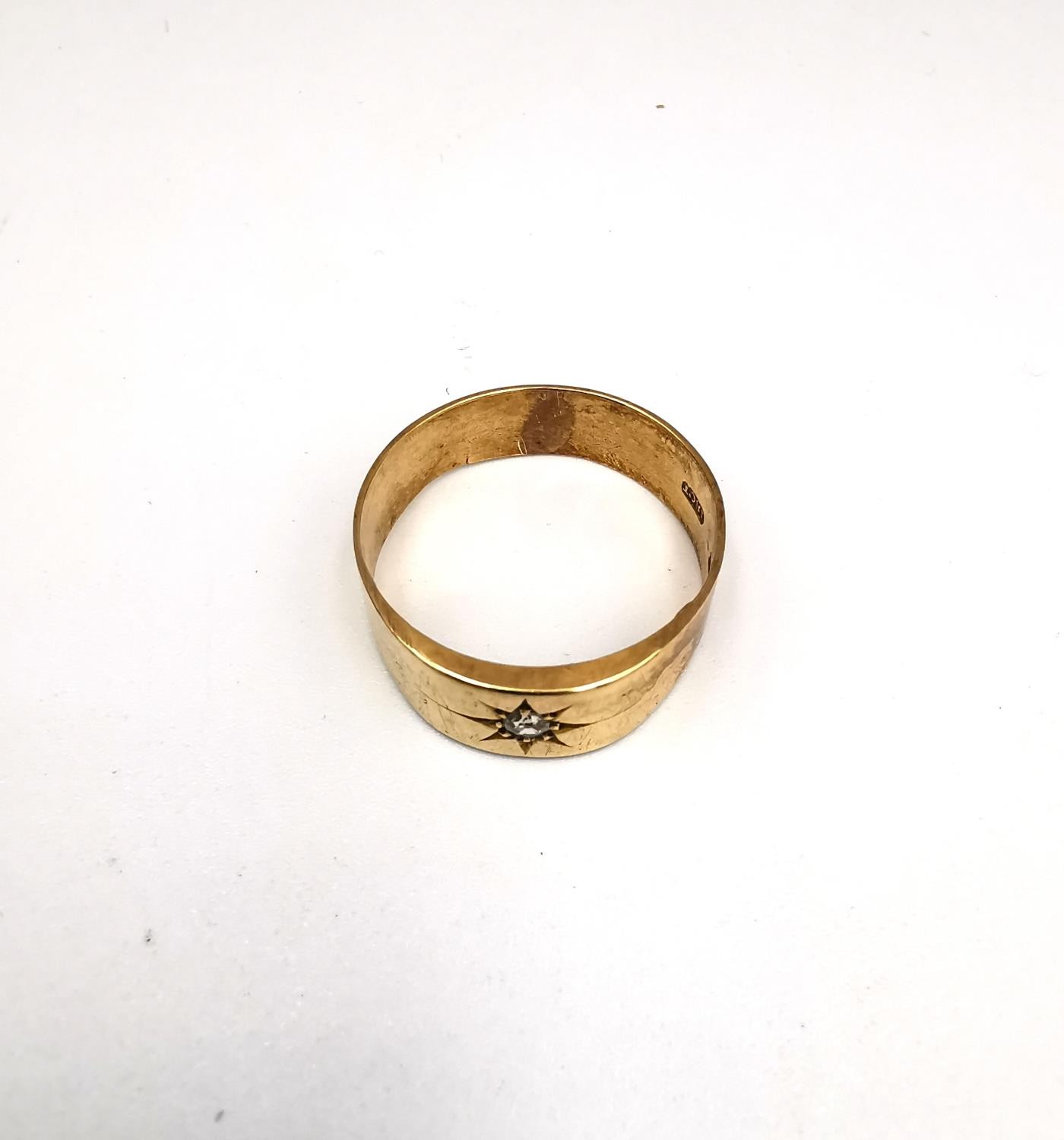 A Victorian 18ct yellow gold old mine diamond set band, set to centre with a round old cut diamond - Image 2 of 4