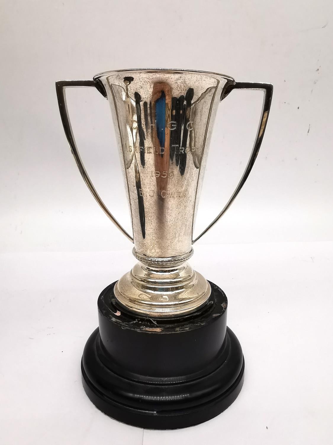 A collection of seven silver golfing competition trophies with inscriptions. Various makers. Tallest - Image 15 of 17