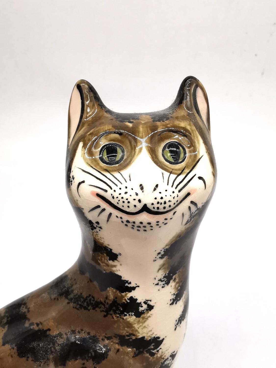 A hand painted G. Hill Wemyss striped cat, signed to base. H.18 L.11.5 D.7cm. - Image 3 of 5