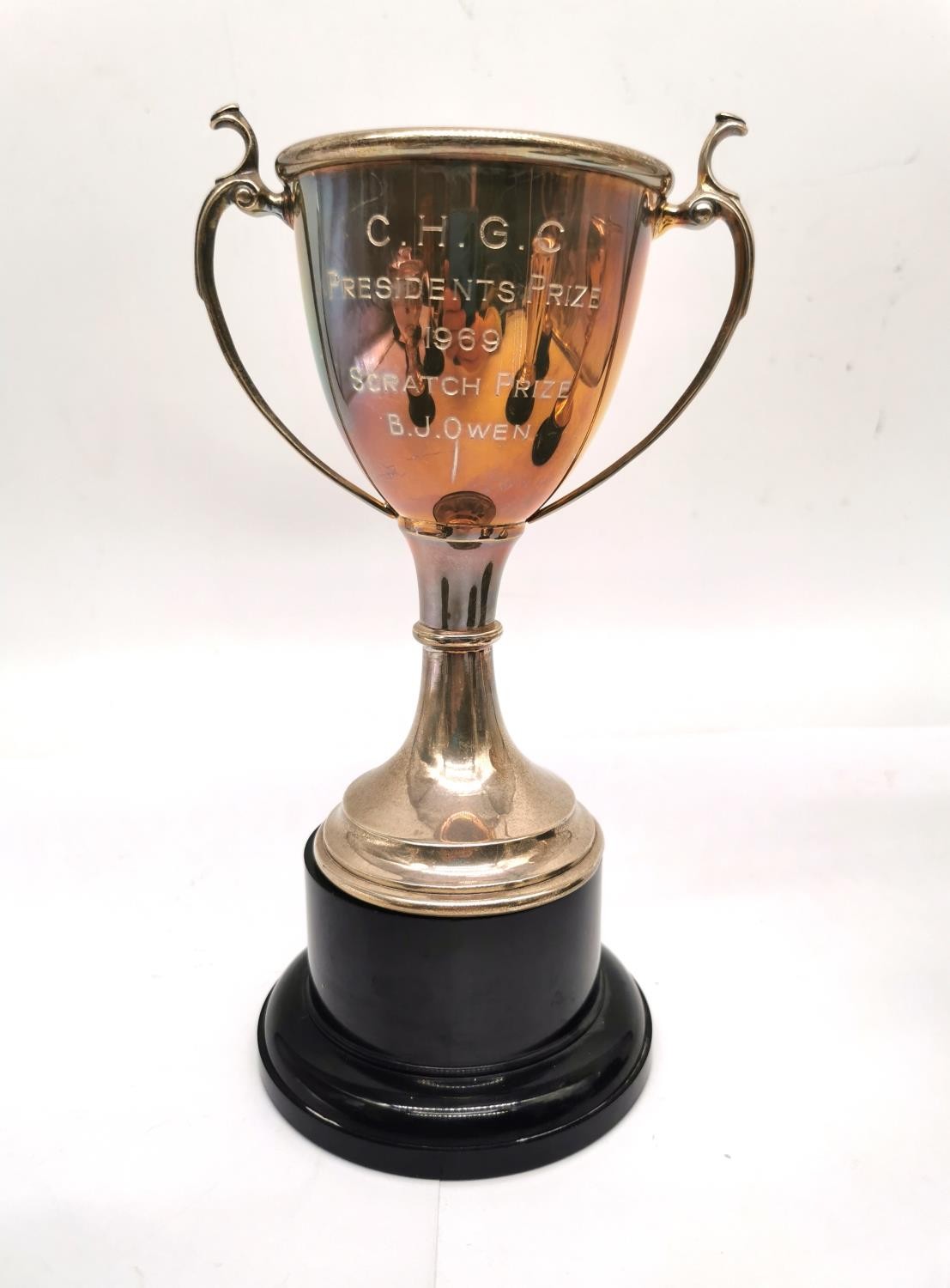 A collection of seven silver golfing competition trophies with inscriptions. Various makers. Tallest - Image 5 of 17