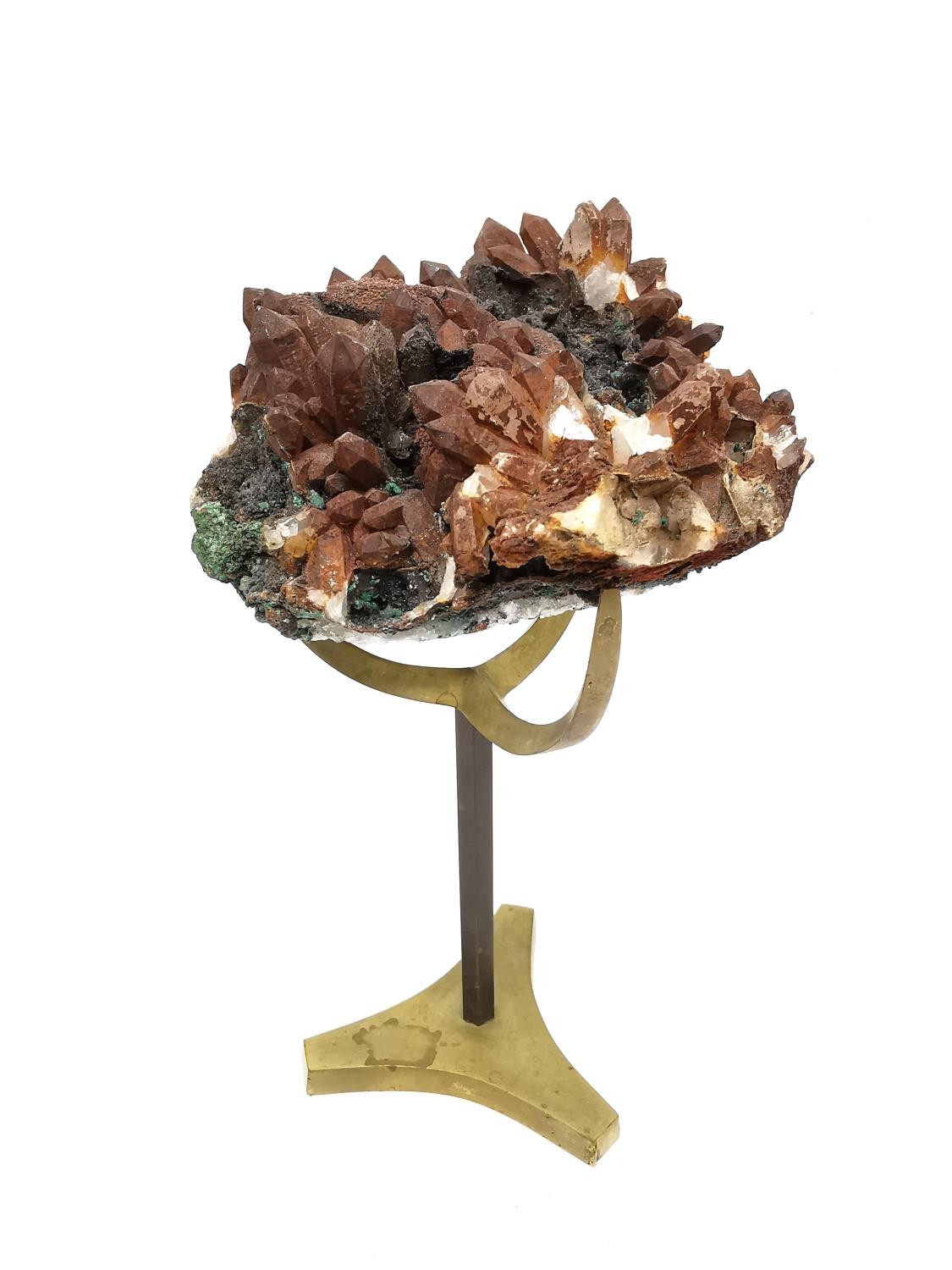 A Limonite stained quartz and malachite crystal specimen from Durango, Mexico. Mounted on brass - Image 4 of 8