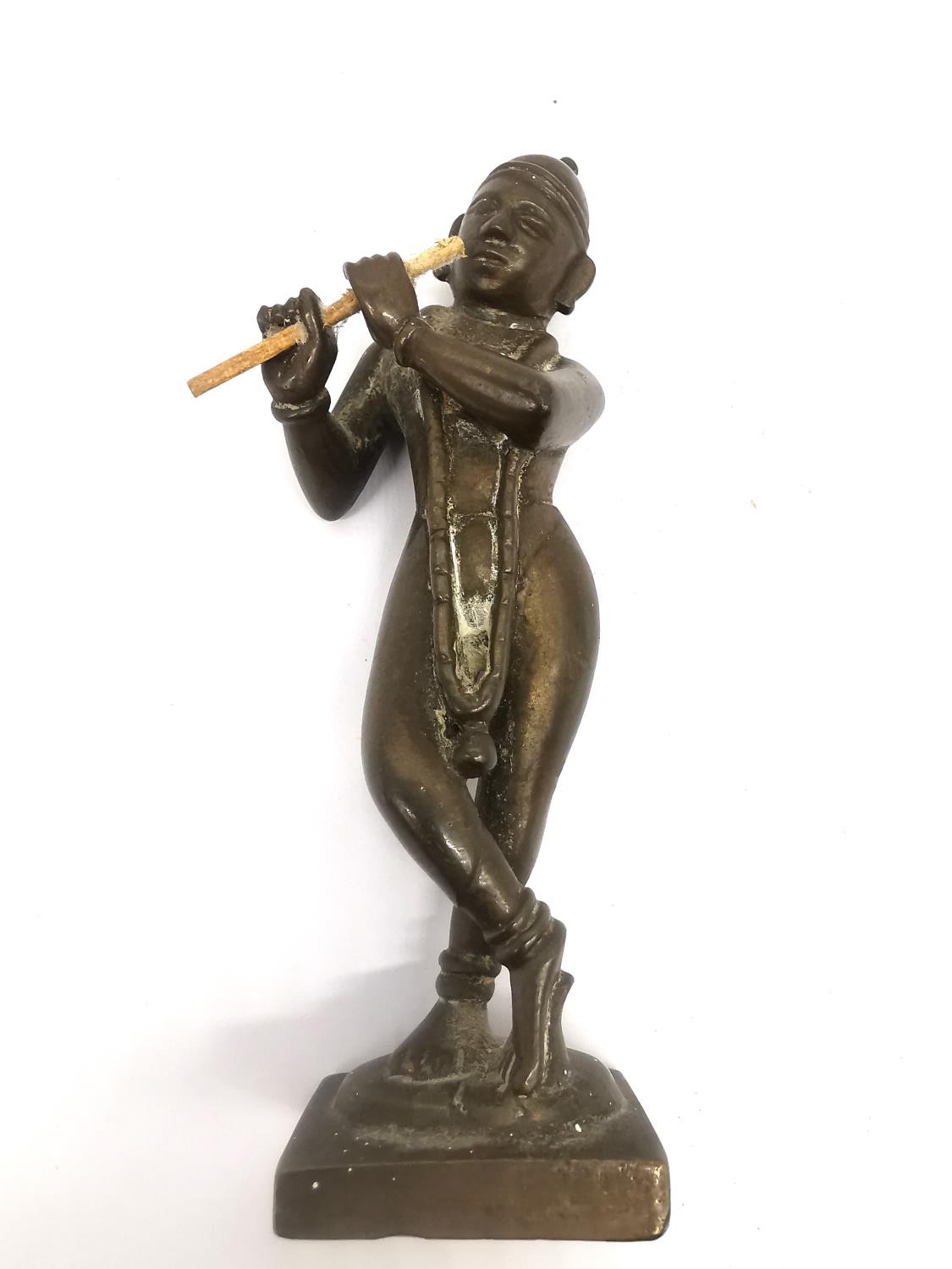 A 19th century Indian bronze figure of Krishna in Tri-bhang stance and playing the flute. H.12.5cm. - Image 2 of 8