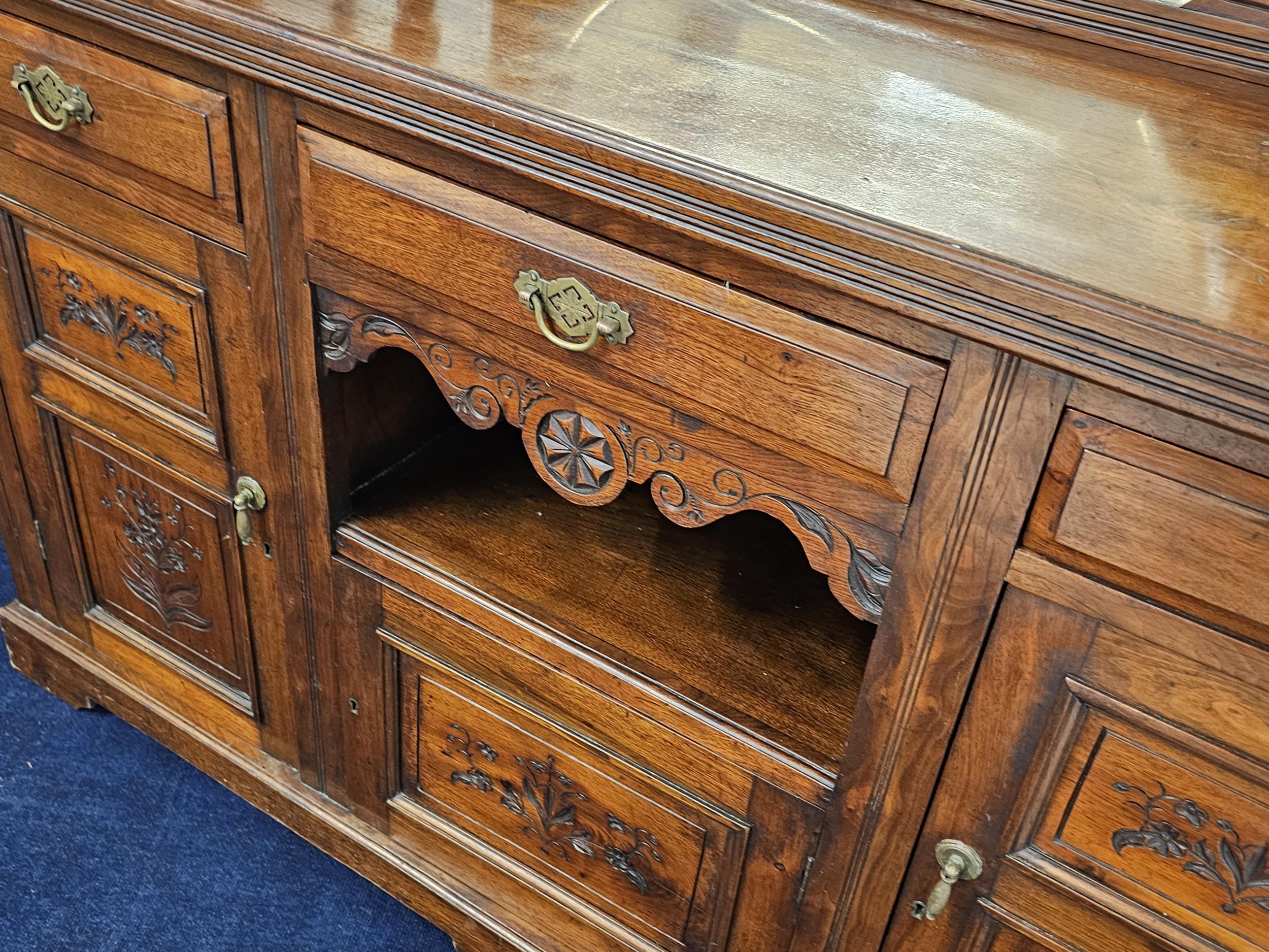 A late Victorian walnut sideboard. H.188 W.150 D.46cm. - Image 5 of 6