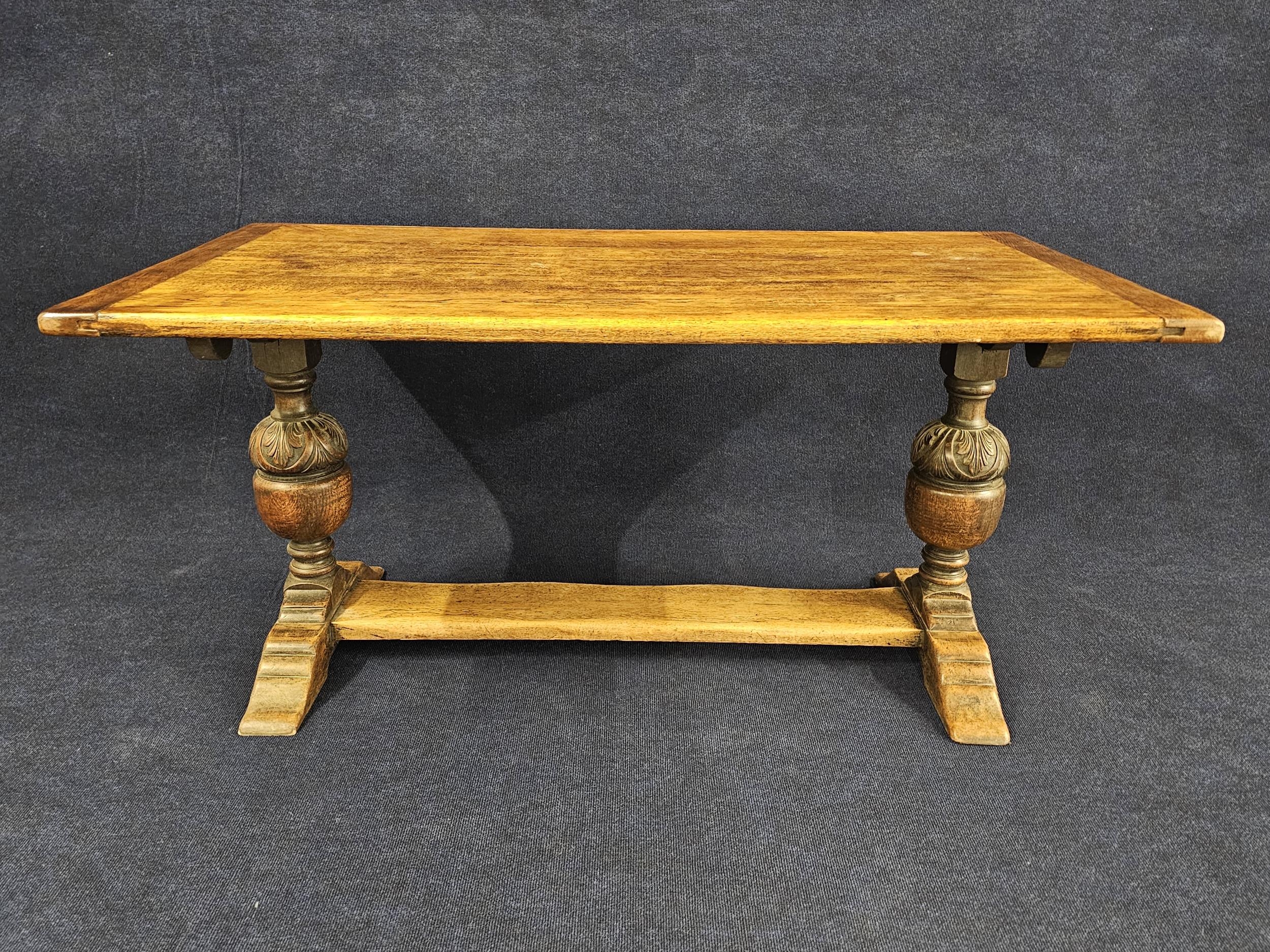 Dining table, mid century oak Jacobean style. H.74 W.153 D.80cm.