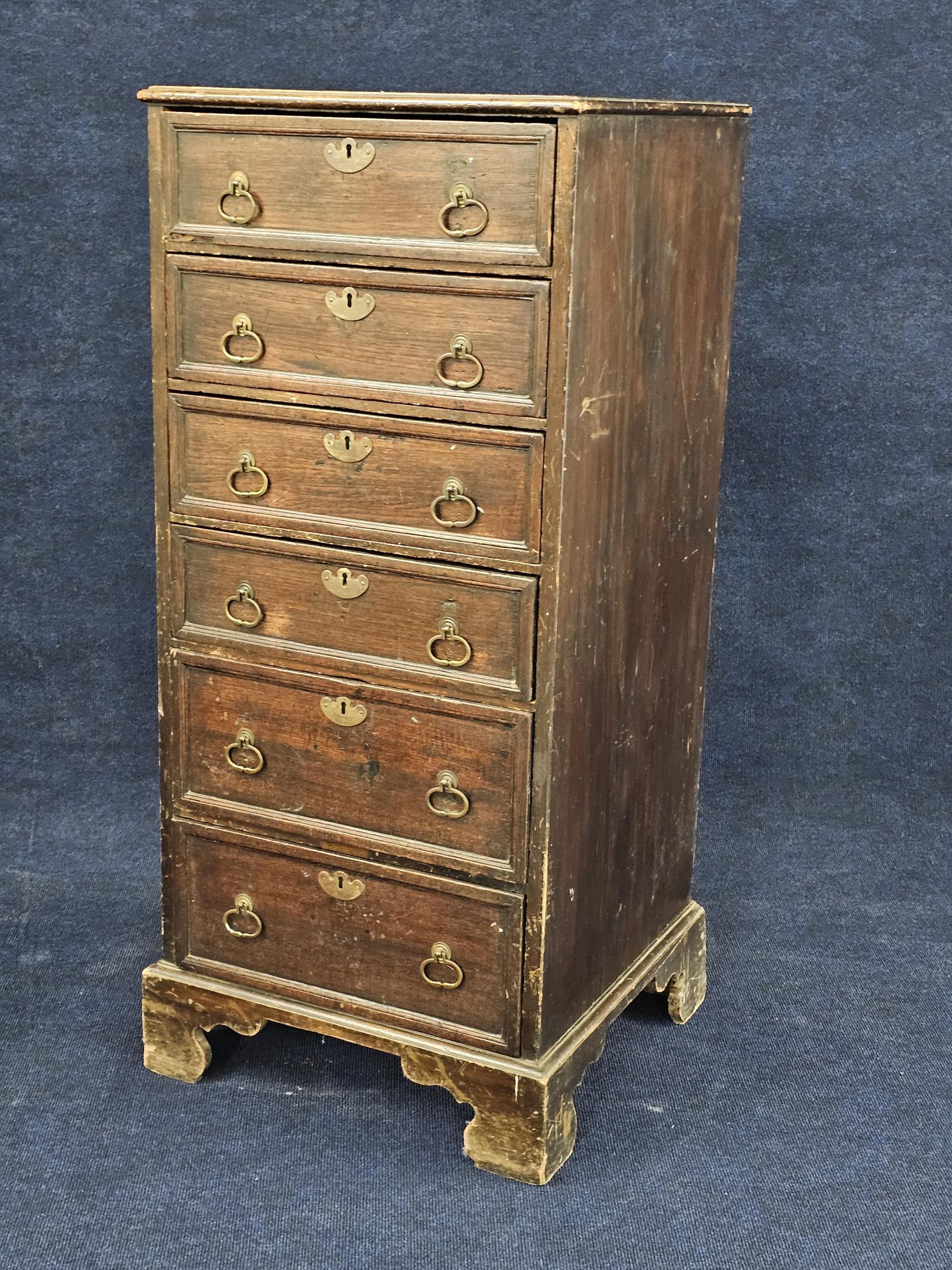 A Georgian country oak tallboy chest. H.120 W.53 D.53cm. - Image 2 of 4