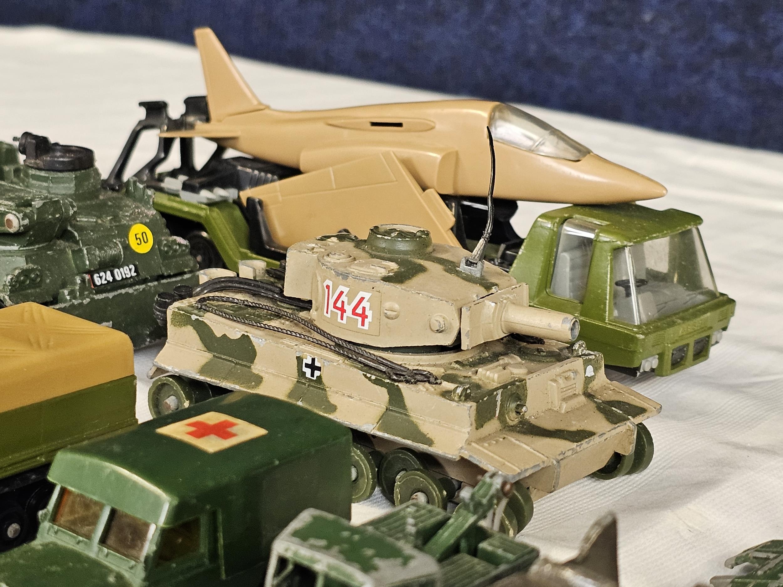 A good collection of die-cast military vehicles. - Image 3 of 8