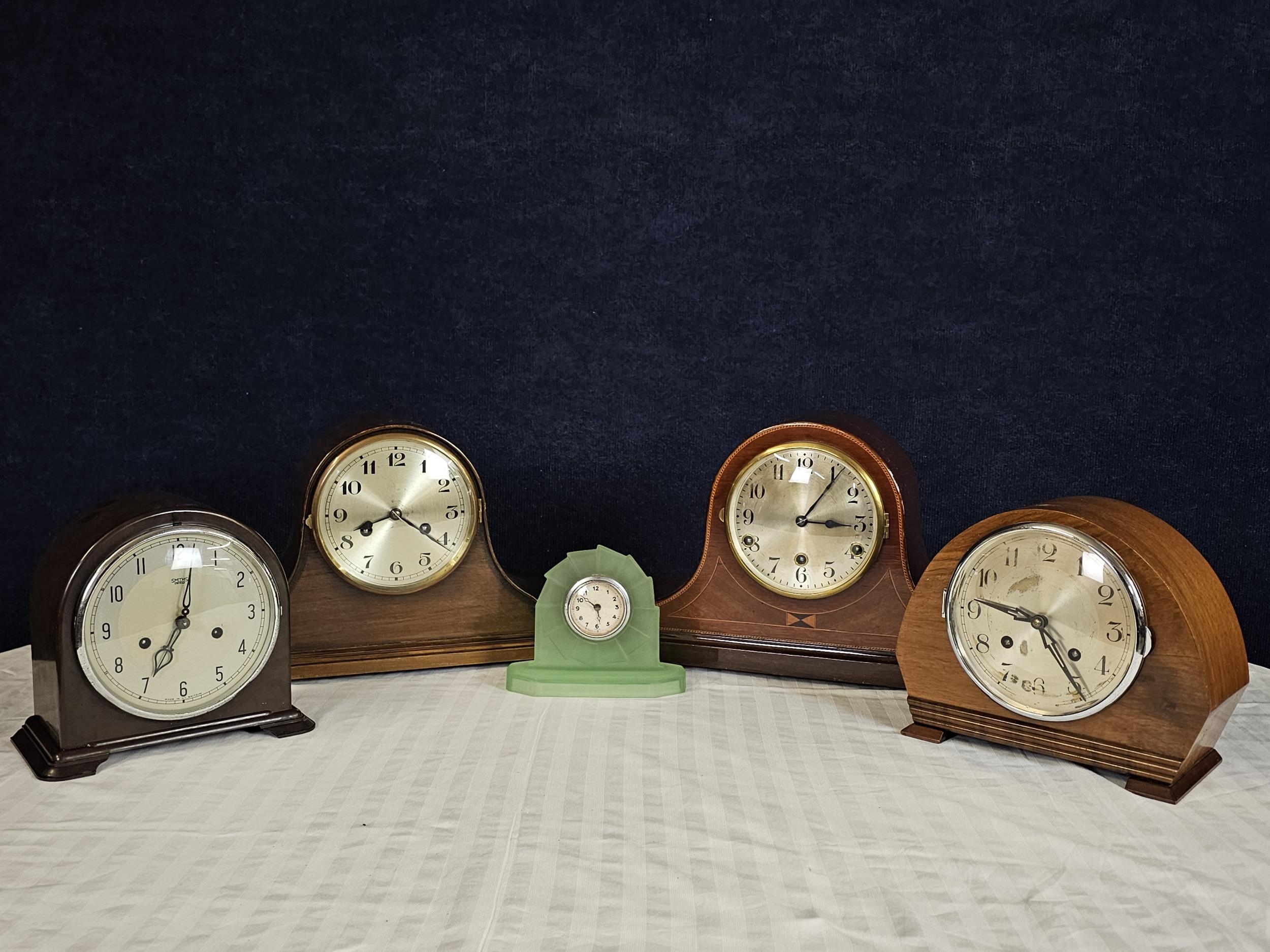 A miscellaneous collection of early to mid century mantel clocks. Tallest is H.26cm.