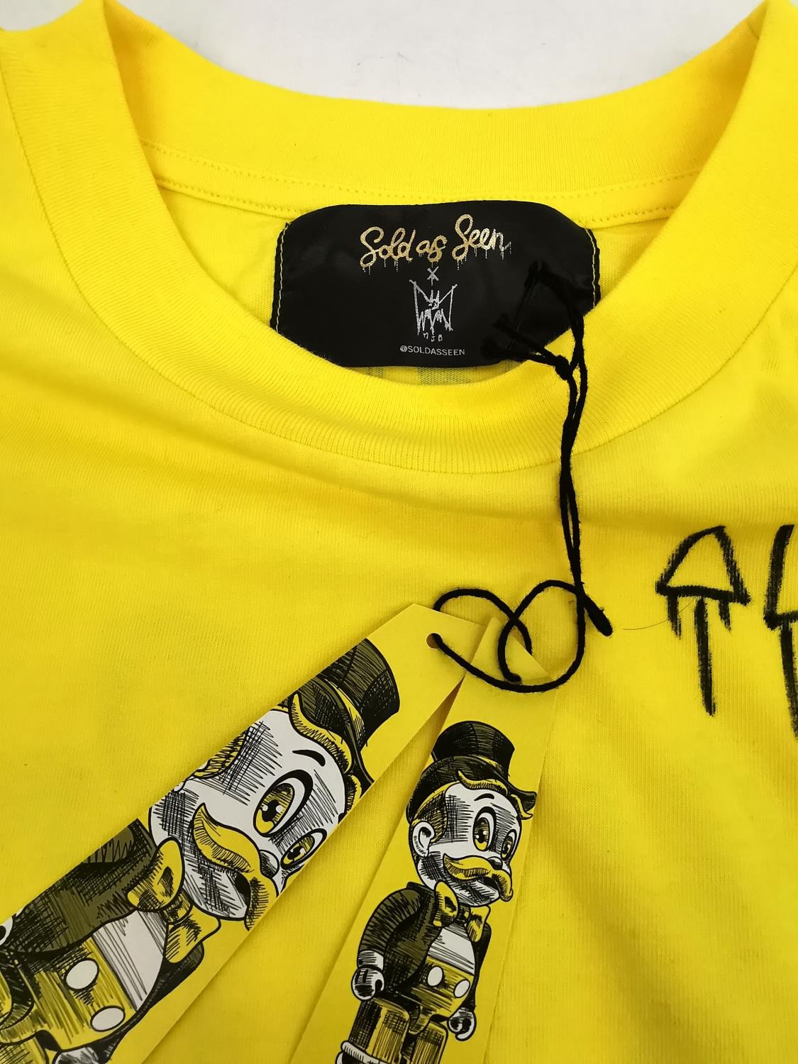 'Sold as Seen' signed T-shirt by the artist 'Alec Monopoly' size XS, measures 105cm from where the - Image 9 of 14