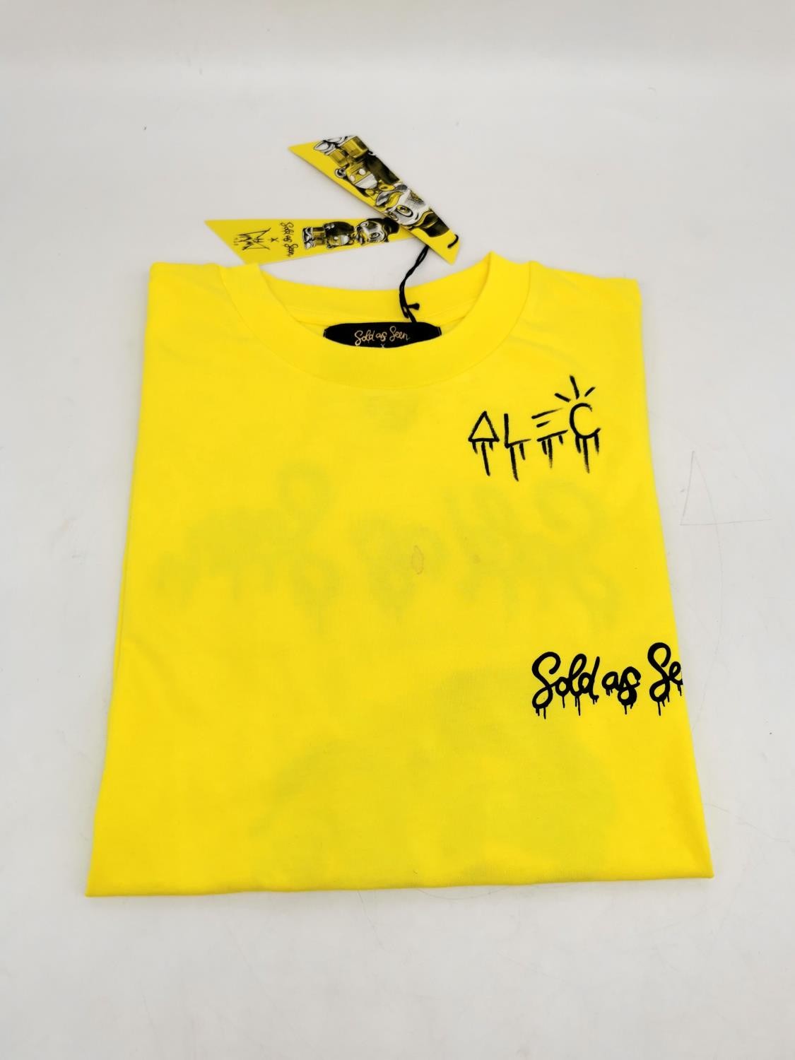 'Sold as Seen' signed T-shirt by the artist 'Alec Monopoly' size XS, measures 105cm from where the - Image 2 of 14