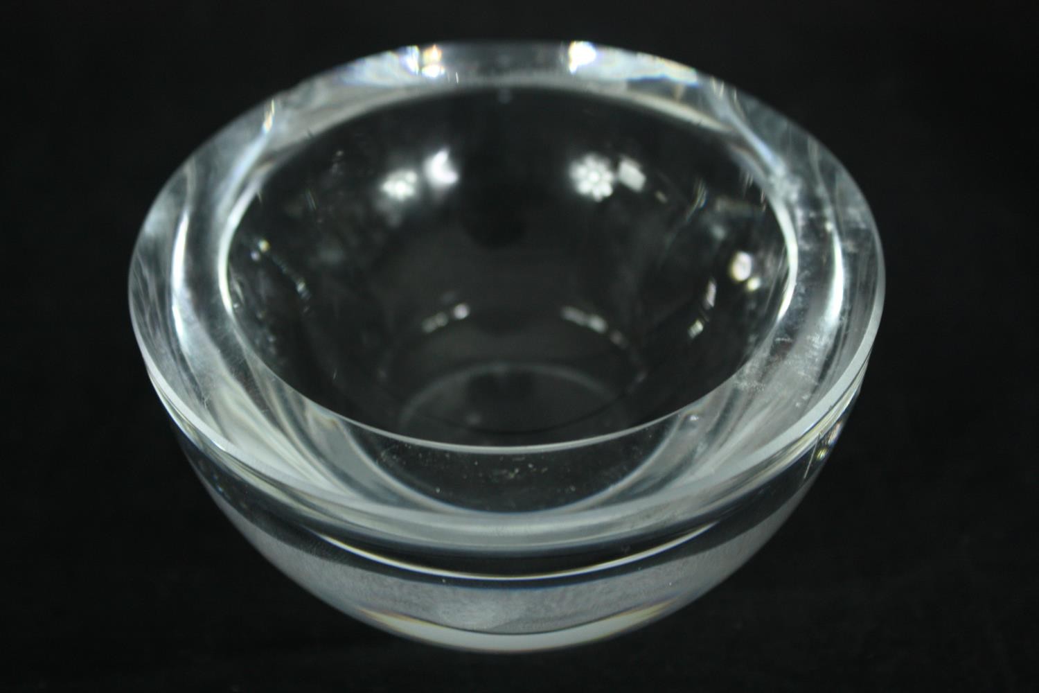 Glass paperweight, cut crystal etc. H.9cm. (largest) - Image 4 of 6
