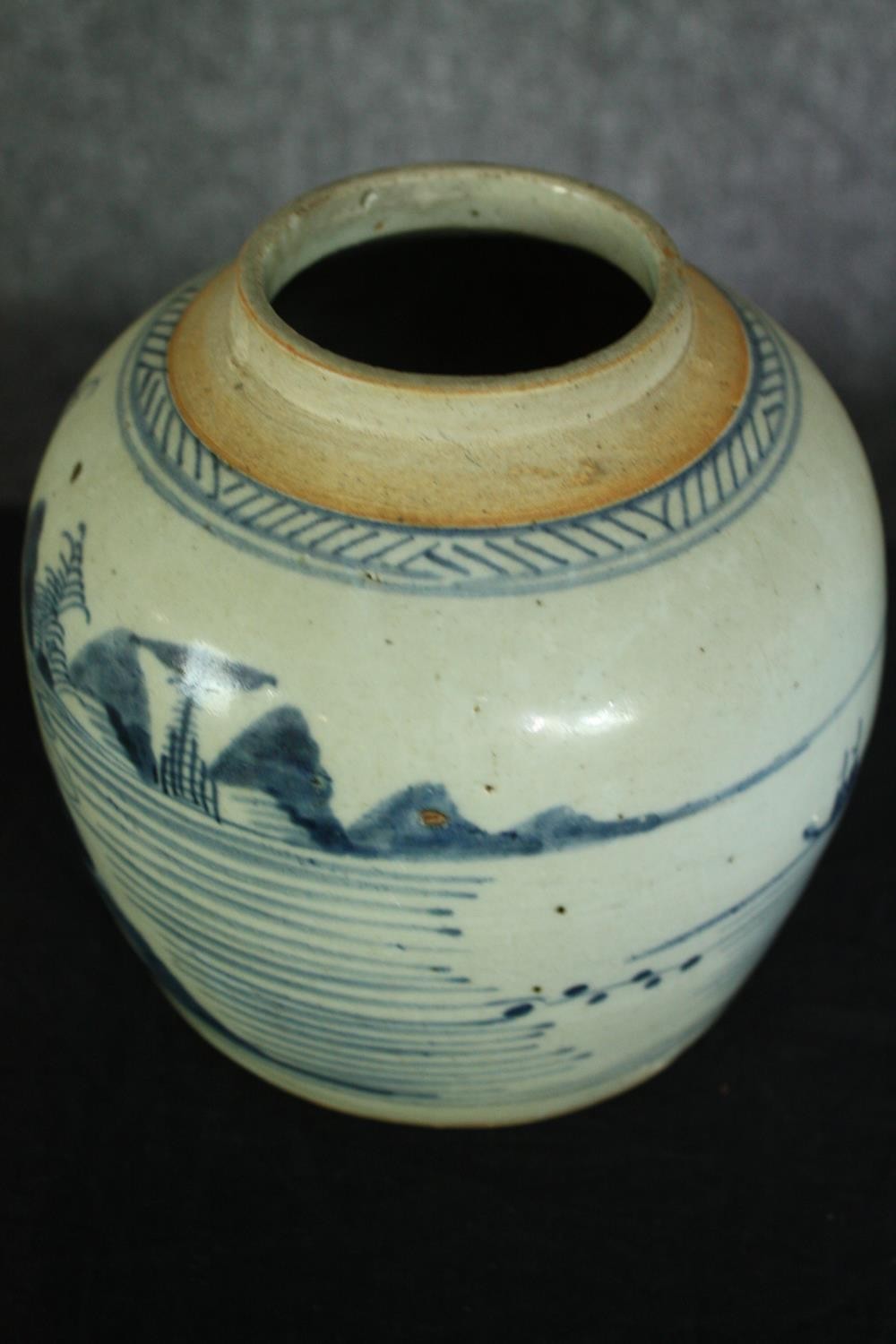 Two 19th century blue and white export ware porcelain pieces, including a bottle vase with - Image 3 of 6