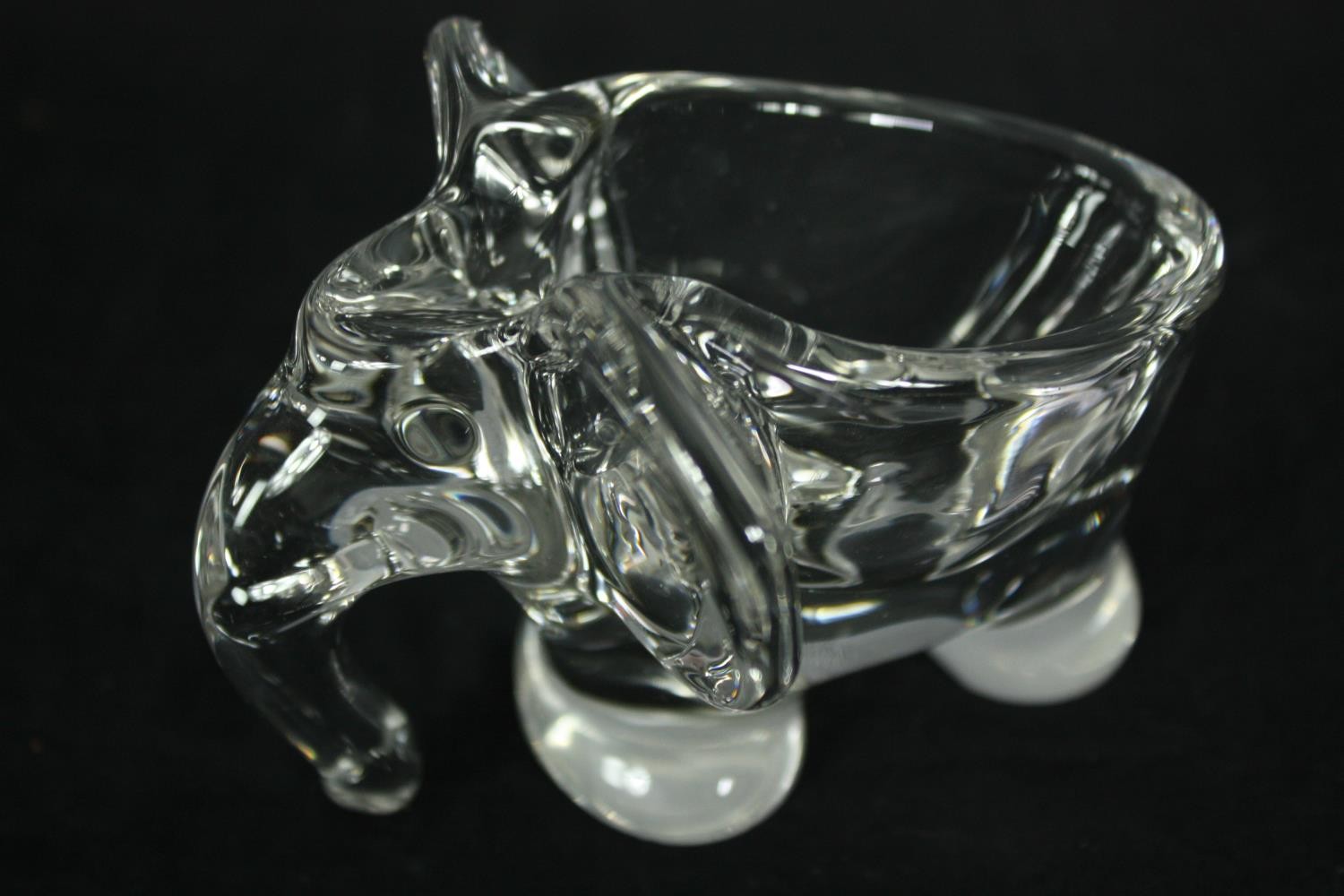 Glass paperweight, cut crystal etc. H.9cm. (largest) - Image 3 of 6