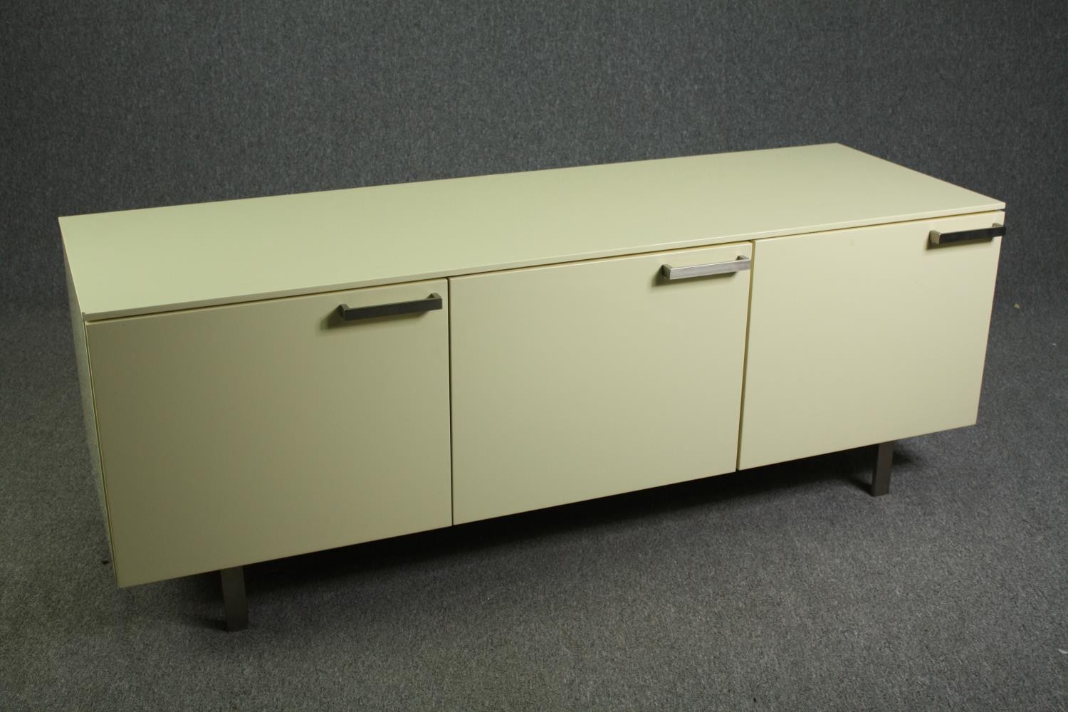 Sideboard, contemporary composite laminate. H.55 W.180 D.63cm. - Image 5 of 9