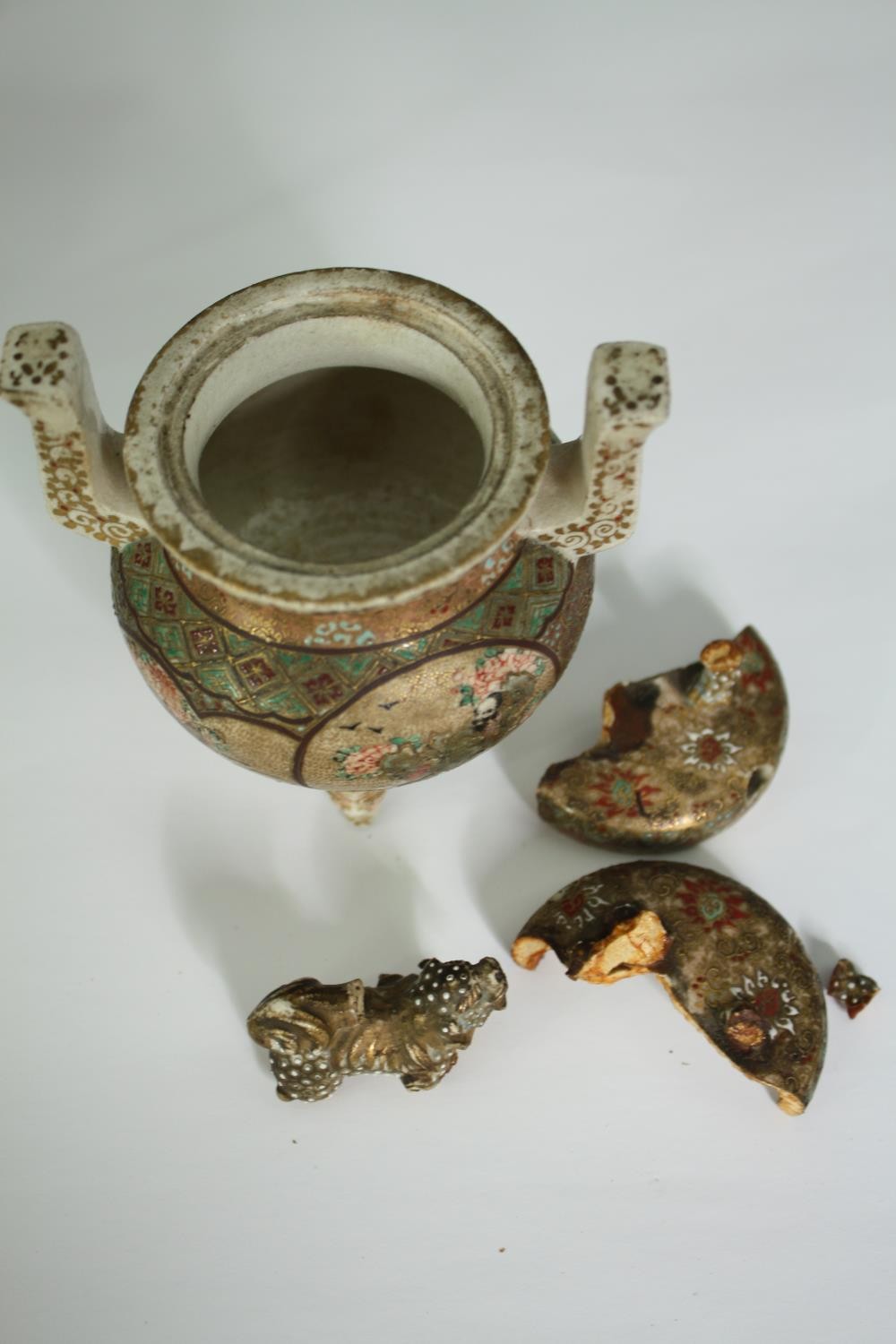 Two Japanese iron tea pots and a Chinese censer (with broken lid). H.23 W.20cm. (largest). - Image 3 of 6