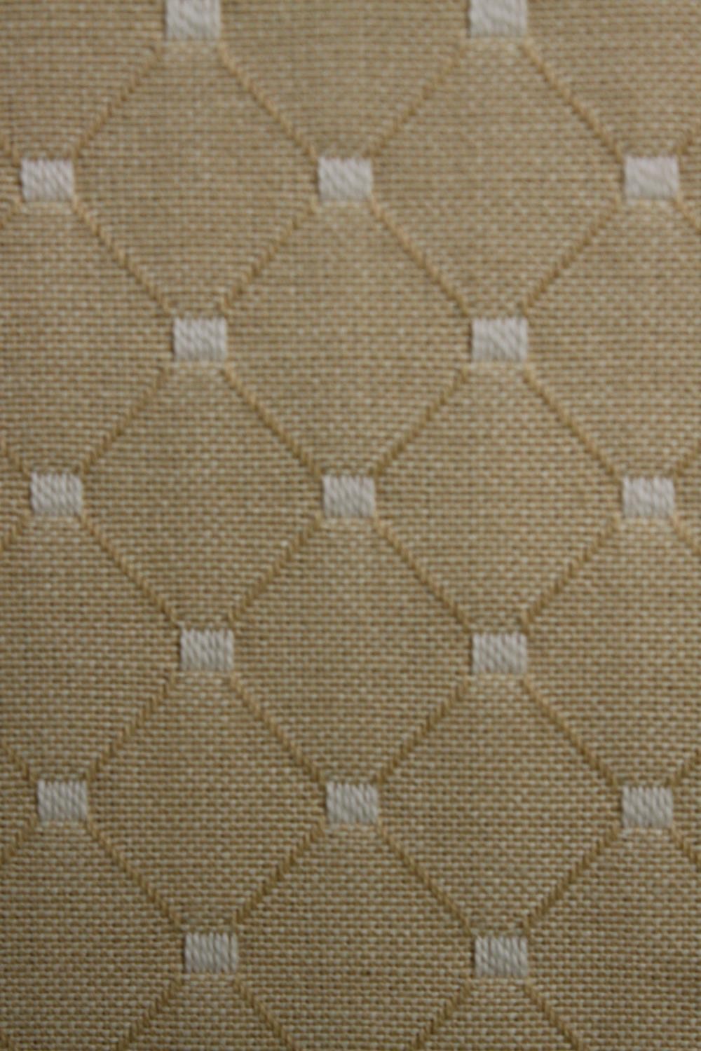 A pair of cream fully lined net design cotton mix curtains. L.140 W.120cm. (each). - Image 3 of 6