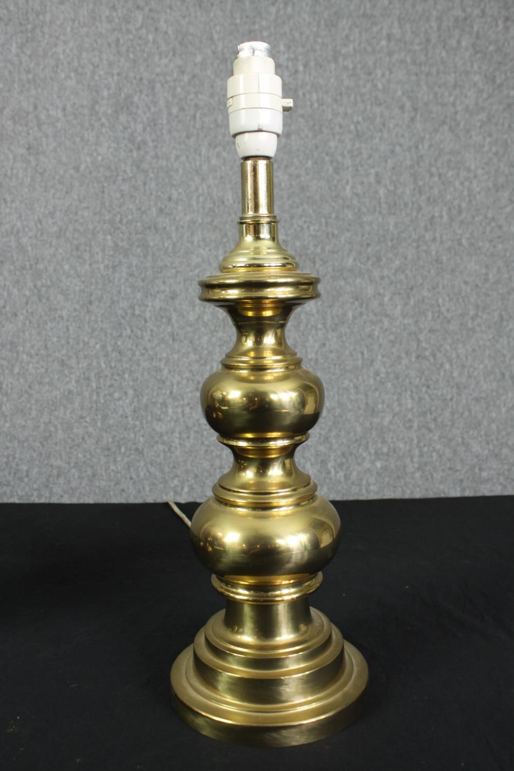 Two brass table lamps. H.48cm. (largest). - Image 2 of 5