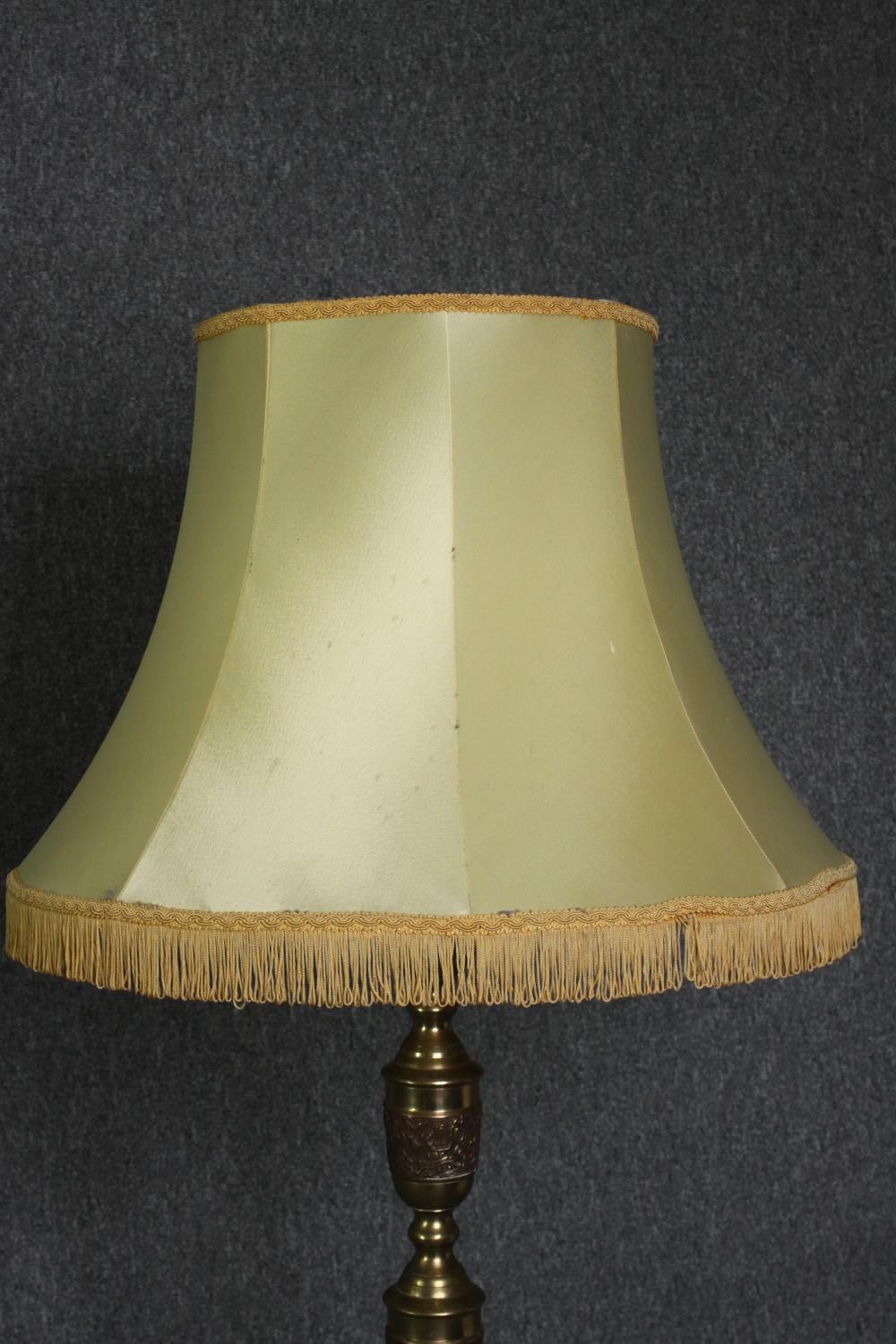 Standard lamp, vintage brass. H.129cm. - Image 4 of 4